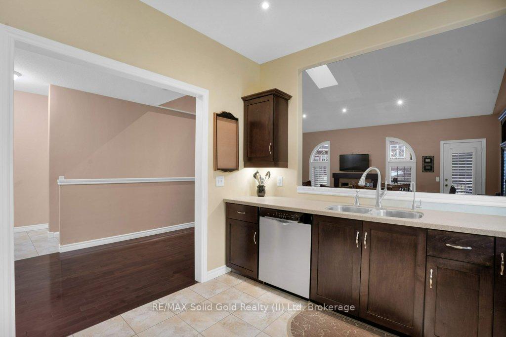 Photo 12 of Unit 26, 50 Bryan Court, Kitchener — HOMEH