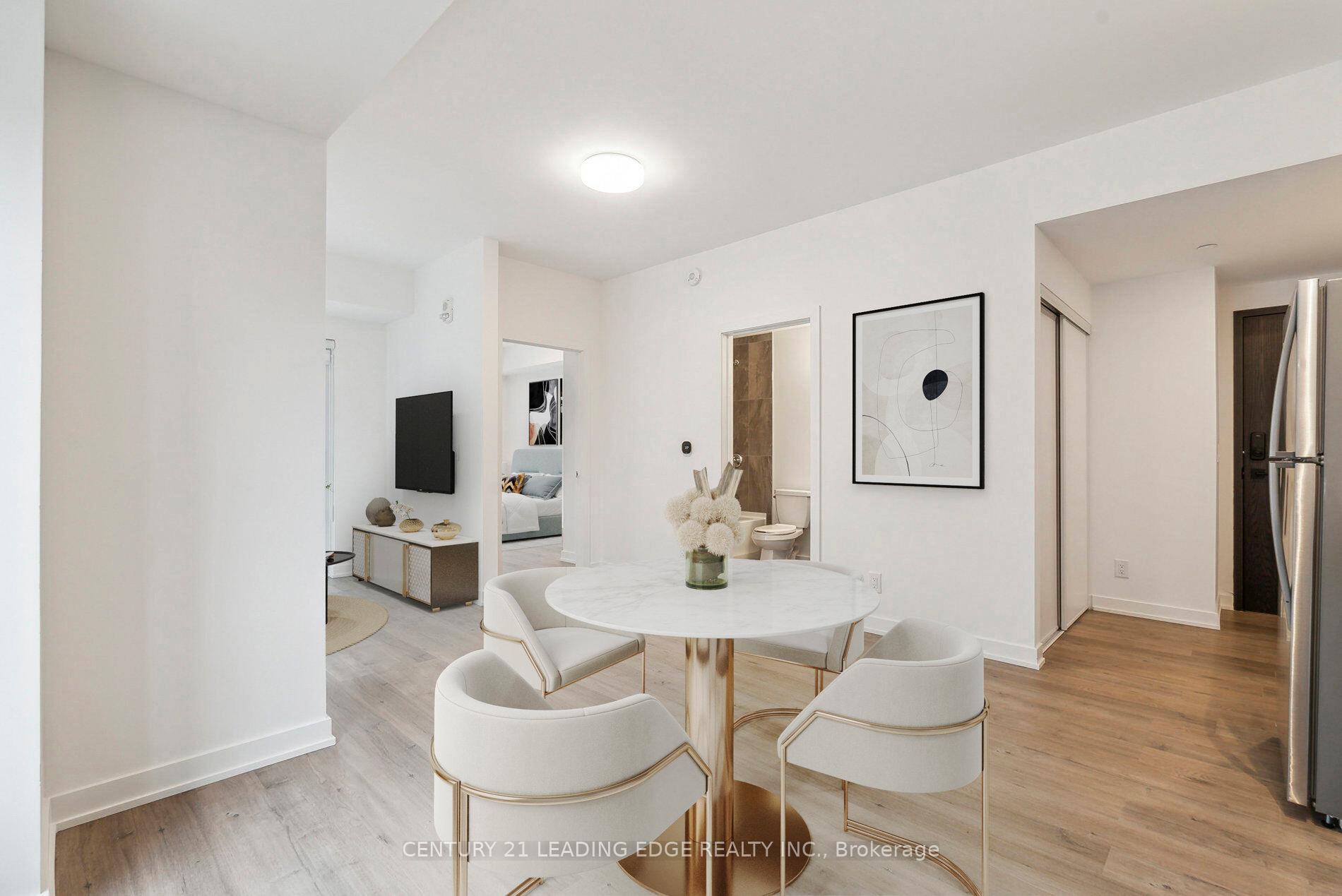 Photo 3 of Unit 710, 56 Lakeside Terrace, Barrie, Little Lake — HOMEH