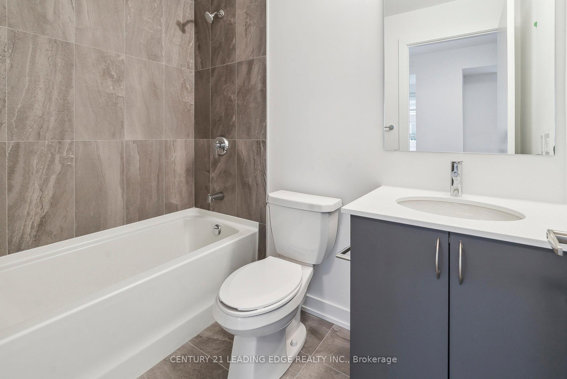 Photo 7 of Unit 710, 56 Lakeside Terrace, Barrie, Little Lake — HOMEH