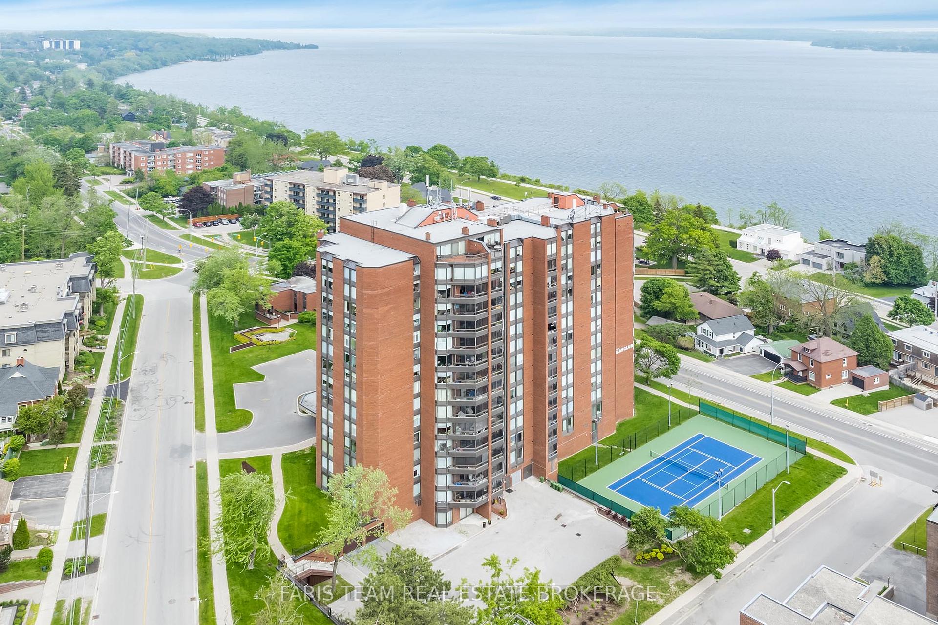 Photo 2 of Unit 1006, 181 Collier Street, Barrie, North Shore — HOMEH