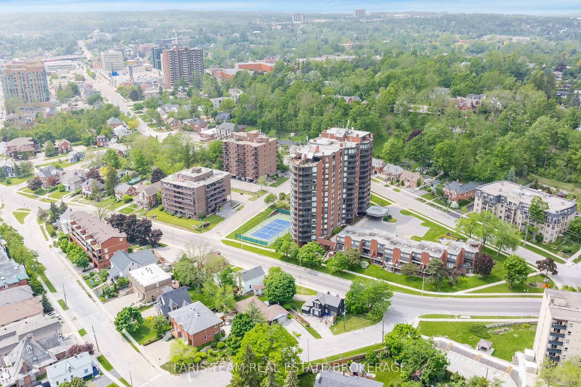 Photo 28 of Unit 1006, 181 Collier Street, Barrie, North Shore — HOMEH