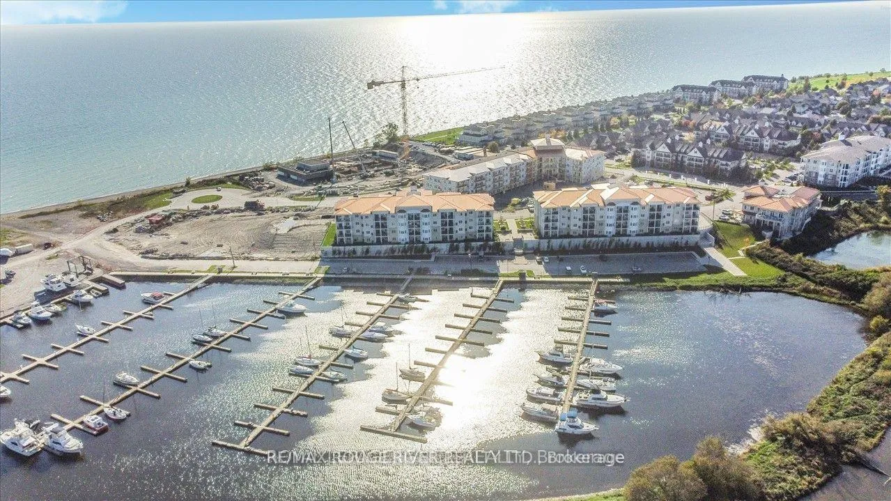 Photo 5 of Unit 124, 50 Lakebreeze Drive, Clarington, Newcastle — HOMEH