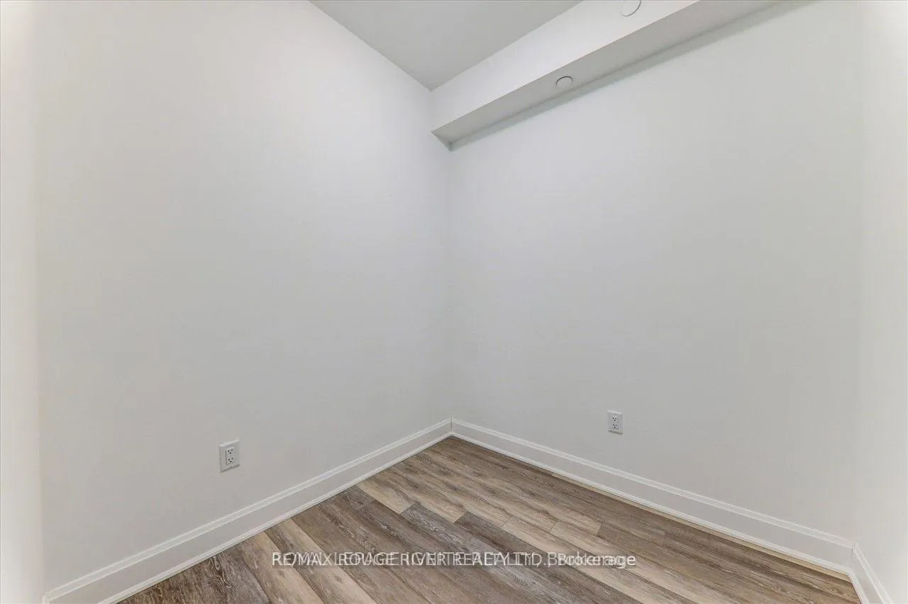 Photo 26 of Unit 124, 50 Lakebreeze Drive, Clarington, Newcastle — HOMEH