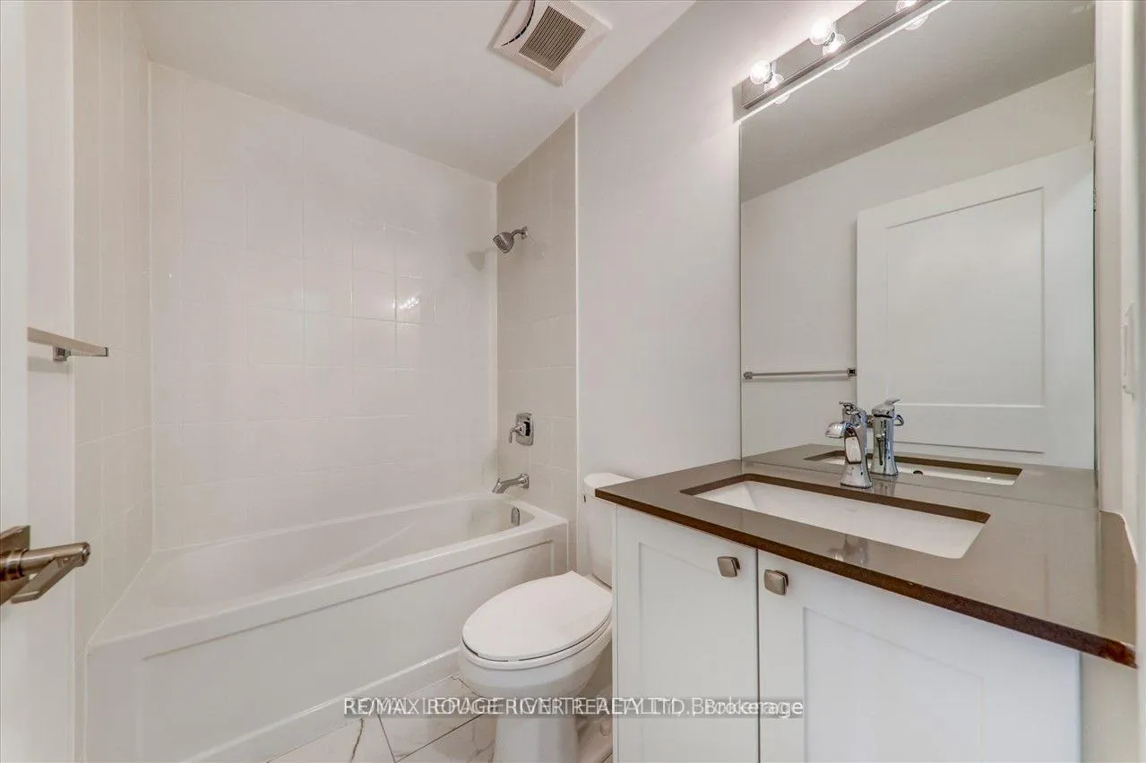 Photo 27 of Unit 124, 50 Lakebreeze Drive, Clarington, Newcastle — HOMEH
