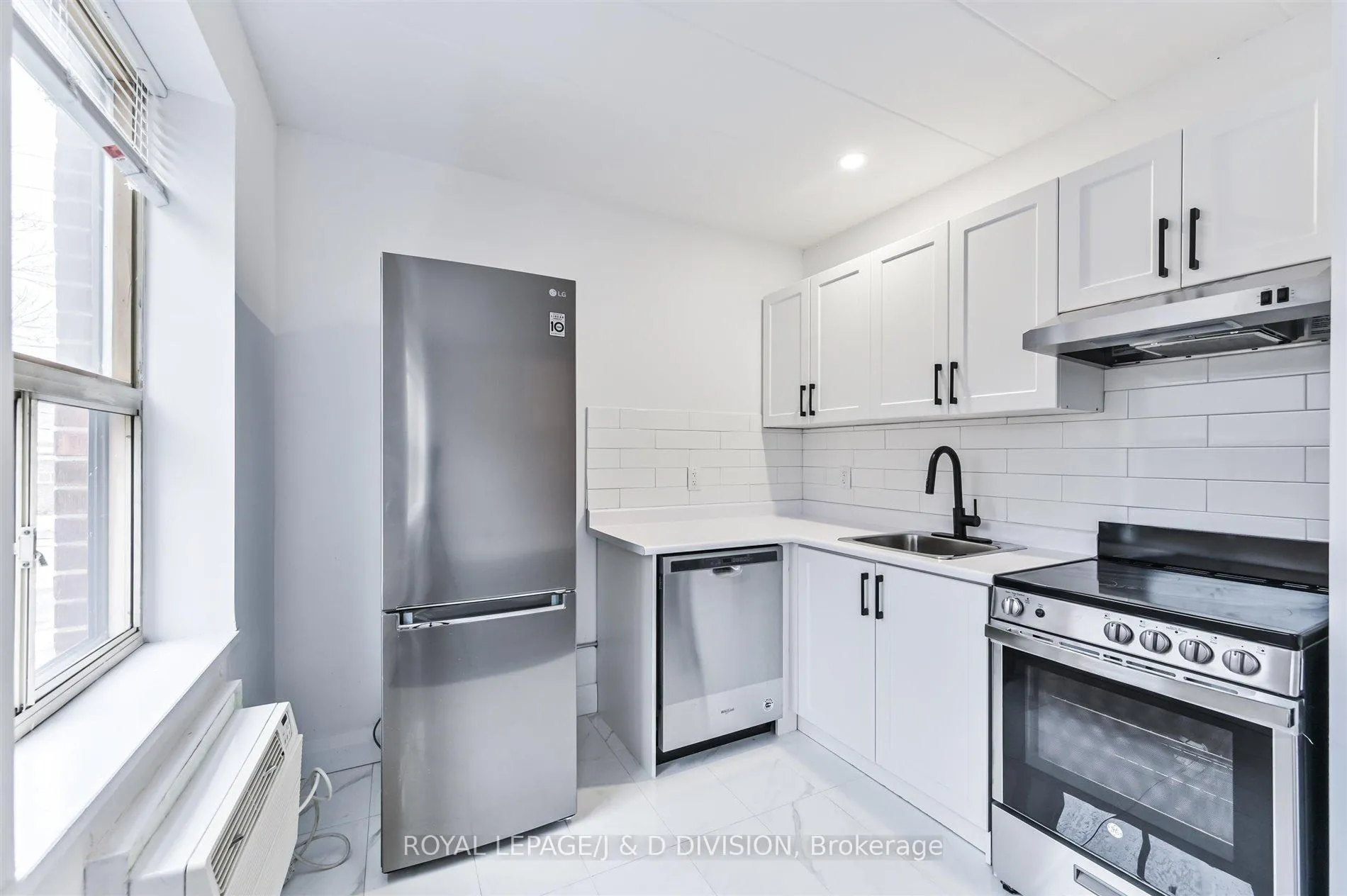 Photo 2 of Unit 207, 325 Sammon Avenue, Toronto, Danforth Village-East York — HOMEH