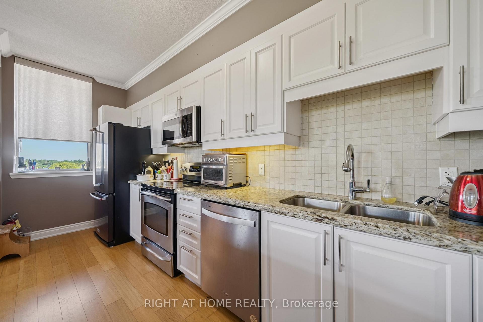 Photo 10 of Unit 502, 171 Shanly Street, Scugog, Port Perry — HOMEH
