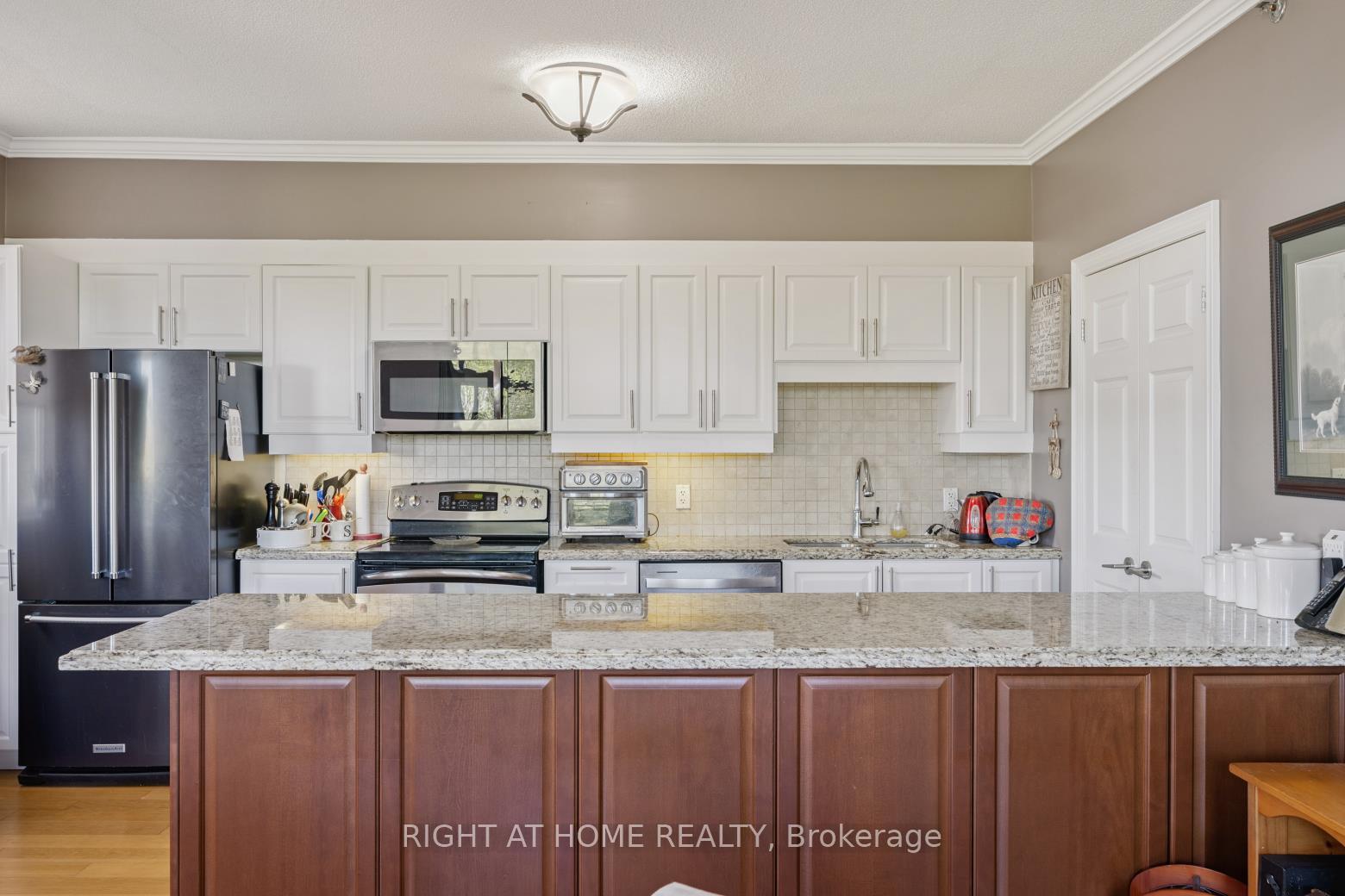 Photo 12 of Unit 502, 171 Shanly Street, Scugog, Port Perry — HOMEH