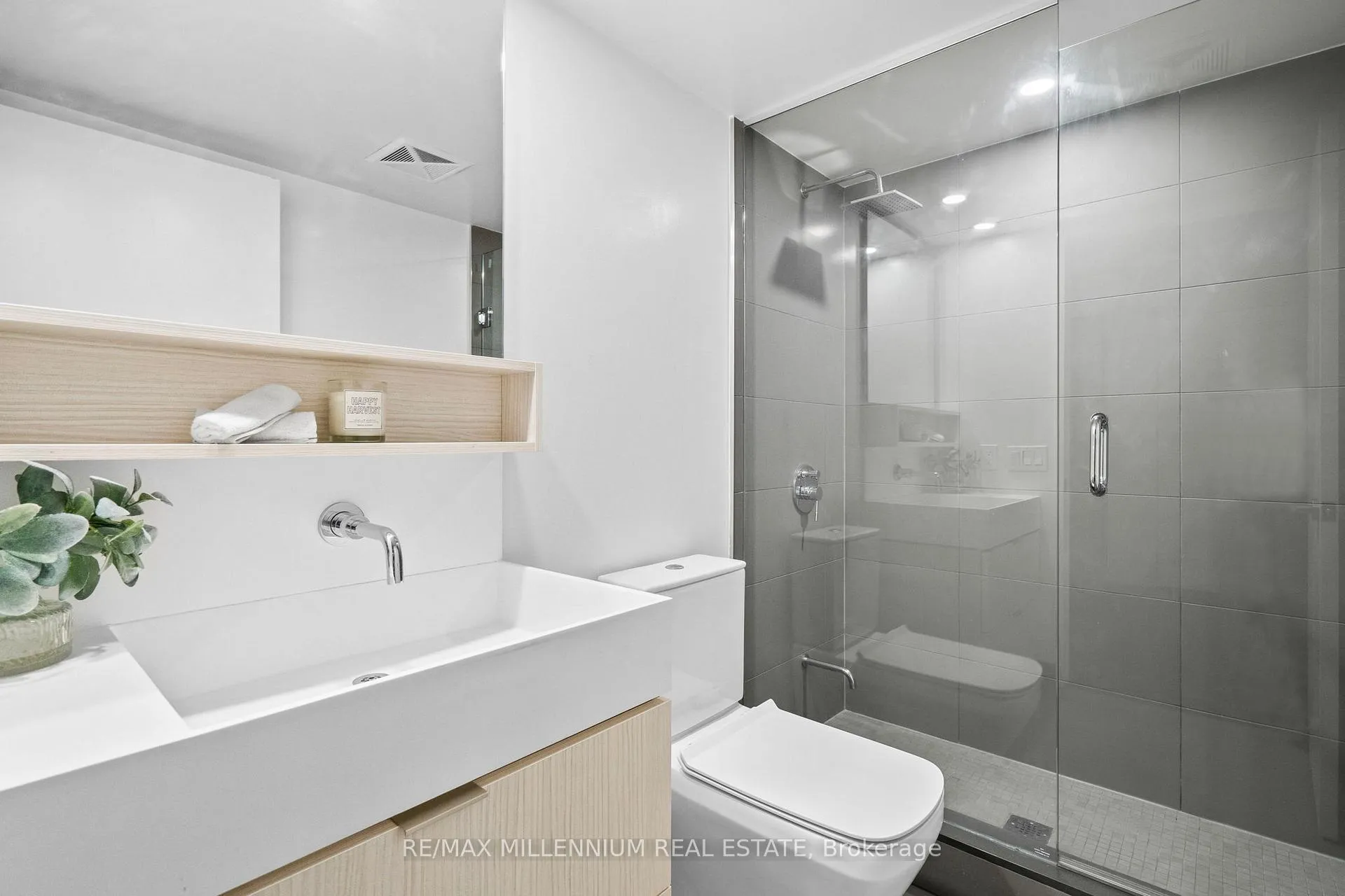 Photo 29 of Unit 802, 5 Soudan Avenue, Toronto, Mount Pleasant West — HOMEH