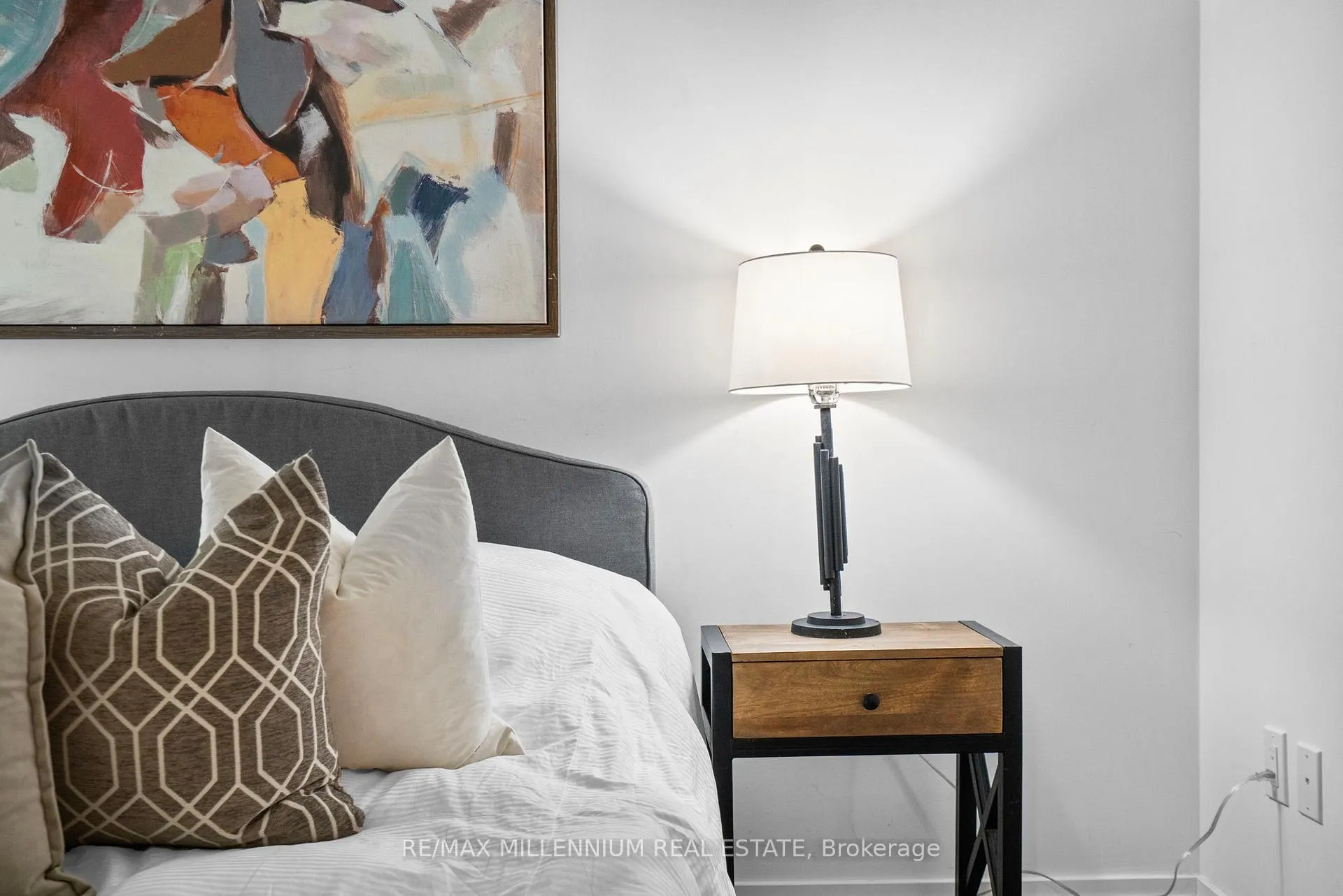 Photo 32 of Unit 802, 5 Soudan Avenue, Toronto, Mount Pleasant West — HOMEH