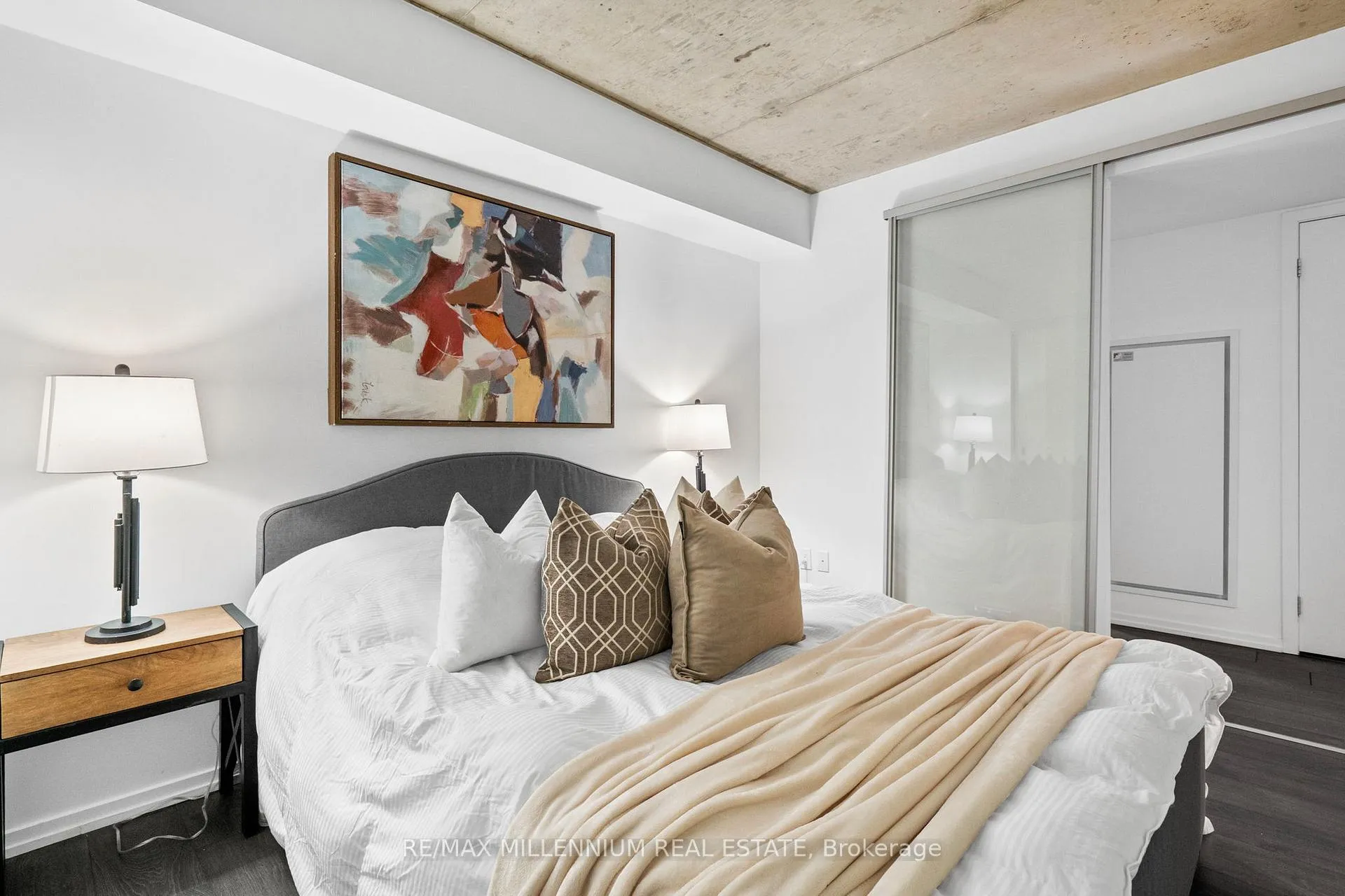 Photo 35 of Unit 802, 5 Soudan Avenue, Toronto, Mount Pleasant West — HOMEH