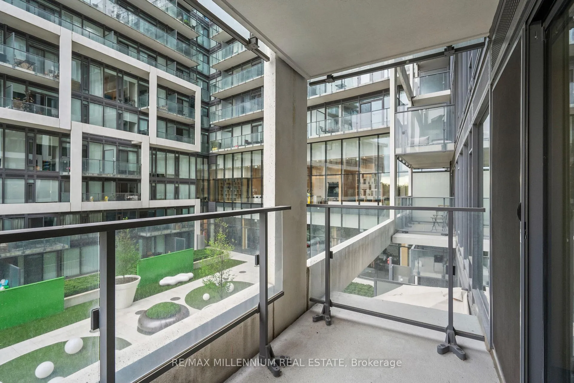 Photo 37 of Unit 802, 5 Soudan Avenue, Toronto, Mount Pleasant West — HOMEH