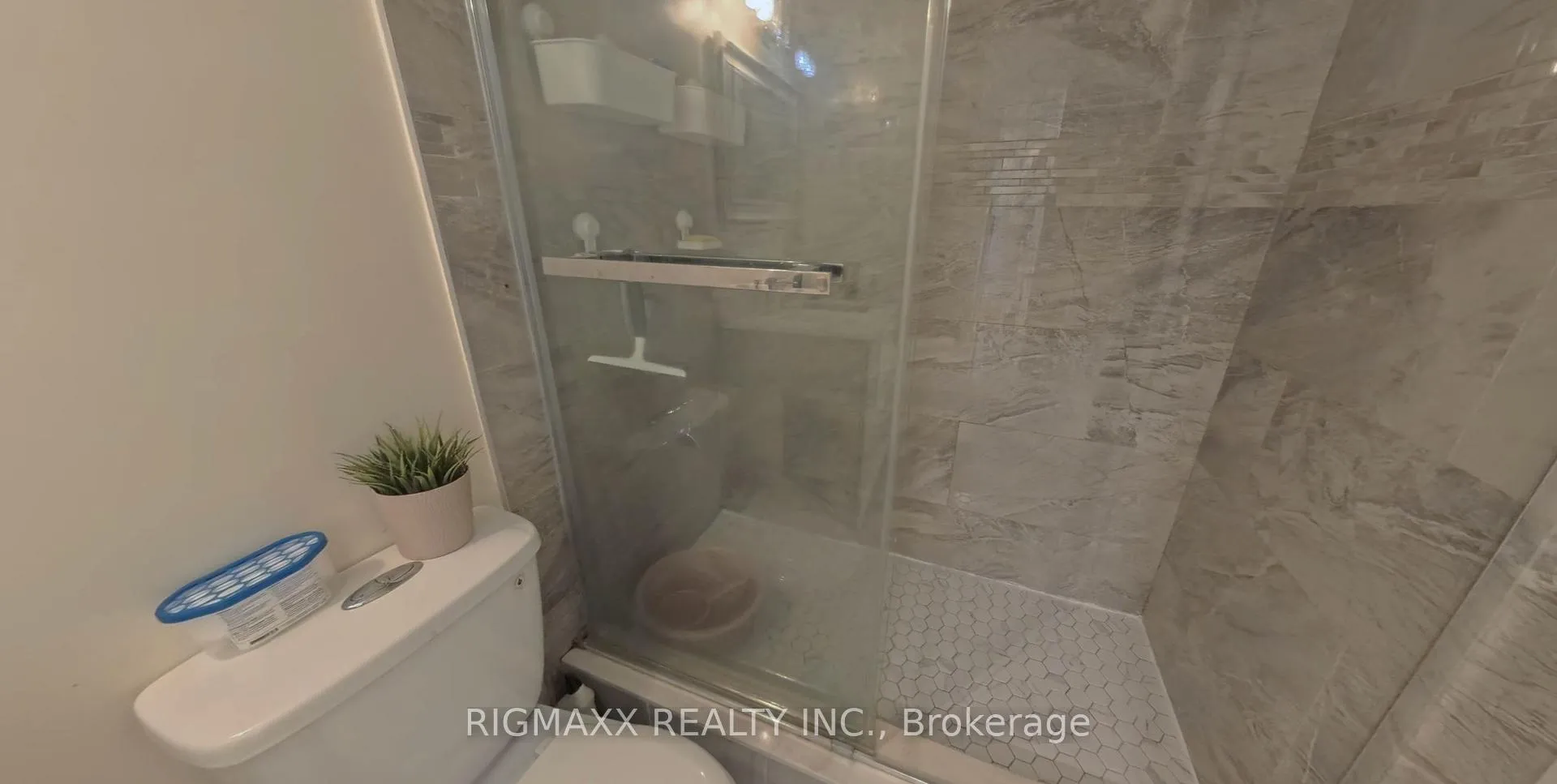 Photo 14 of Unit 907, 1 Massey Square, Toronto, Crescent Town — HOMEH