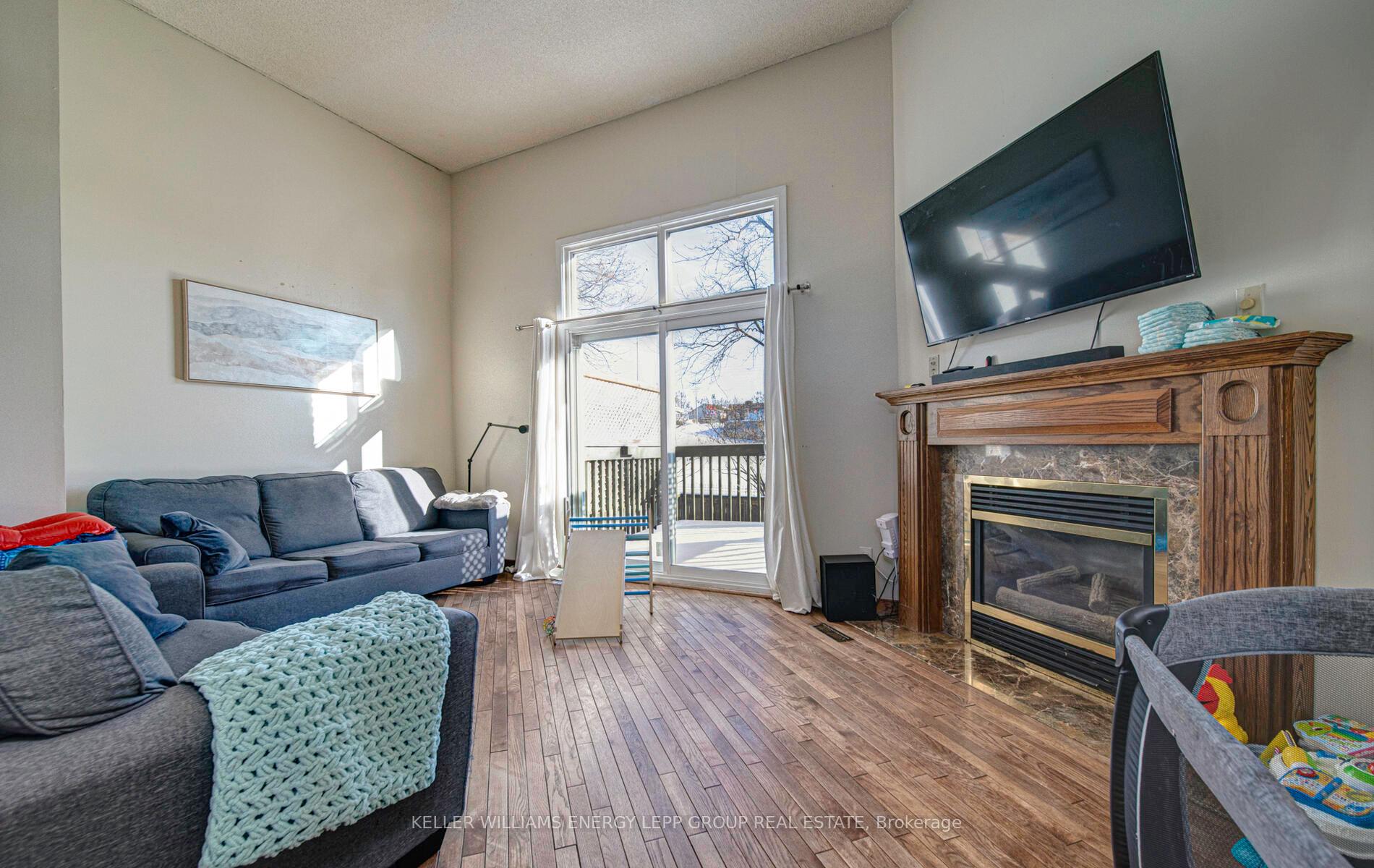 Photo 5 of Unit 59, 1330 Trowbridge Drive, Oshawa, Centennial — HOMEH