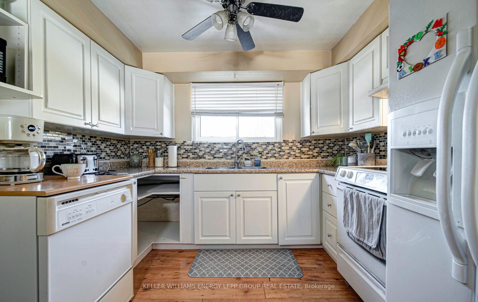 Photo 12 of Unit 59, 1330 Trowbridge Drive, Oshawa, Centennial — HOMEH