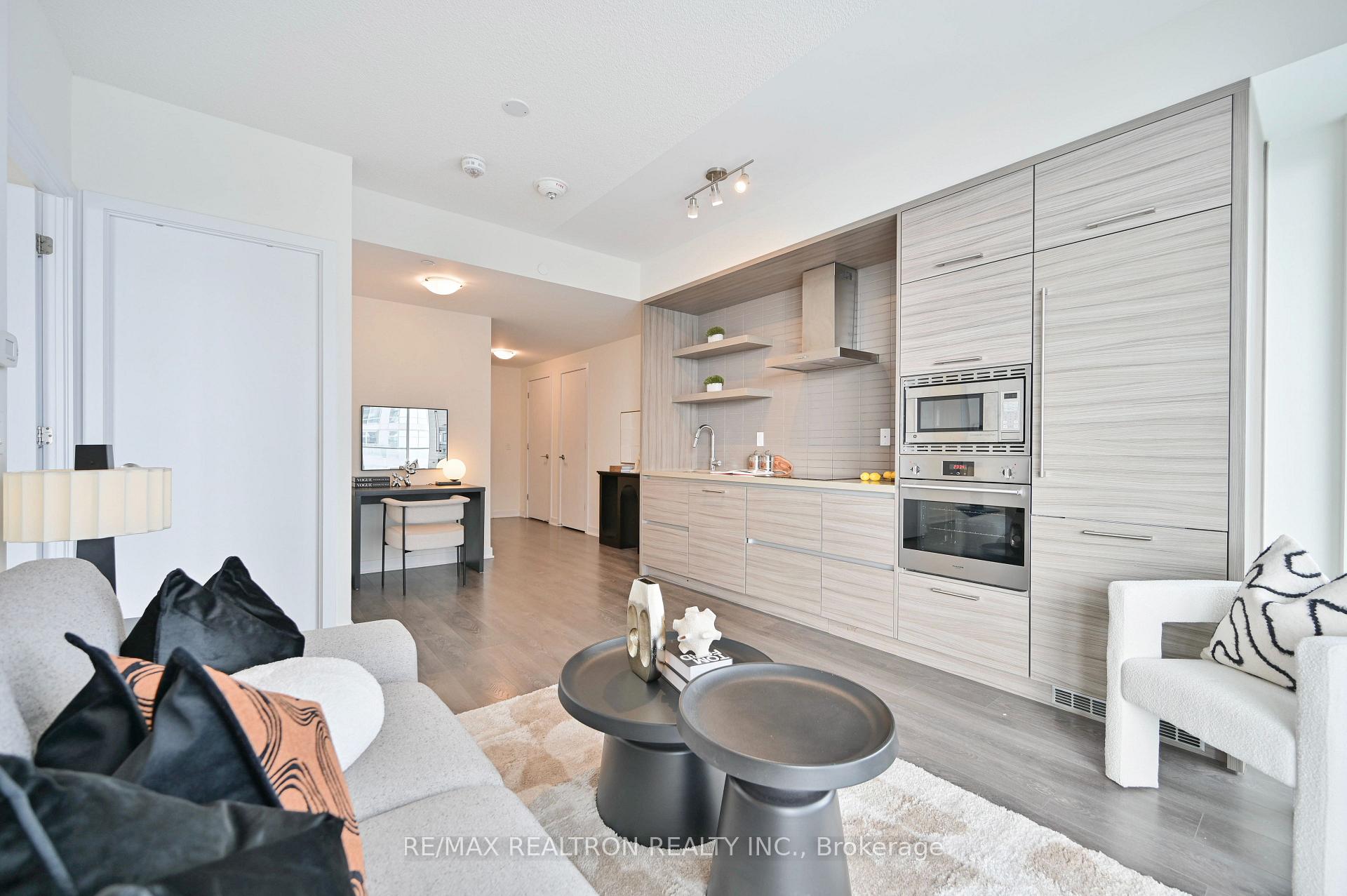 Photo 14 of Unit 4205, 2221 Yonge Street, Toronto, Mount Pleasant West — HOMEH