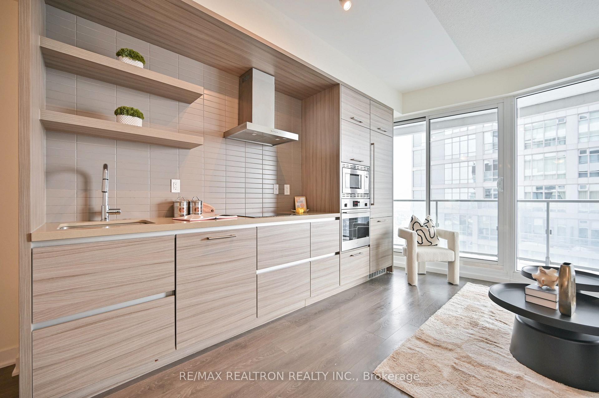 Photo 15 of Unit 4205, 2221 Yonge Street, Toronto, Mount Pleasant West — HOMEH
