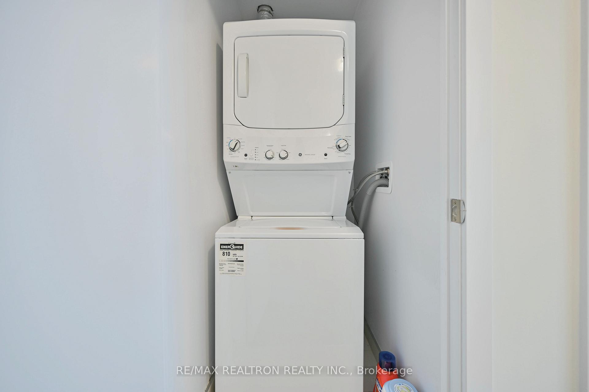 Photo 22 of Unit 4205, 2221 Yonge Street, Toronto, Mount Pleasant West — HOMEH
