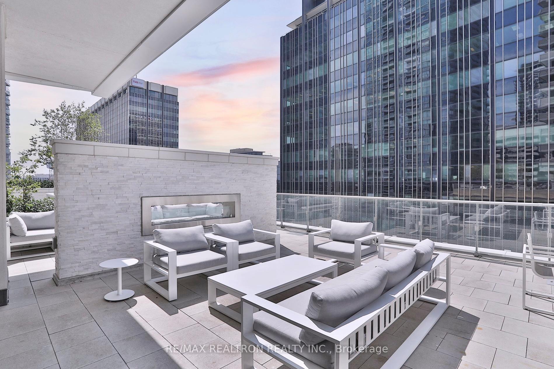 Photo 28 of Unit 4205, 2221 Yonge Street, Toronto, Mount Pleasant West — HOMEH