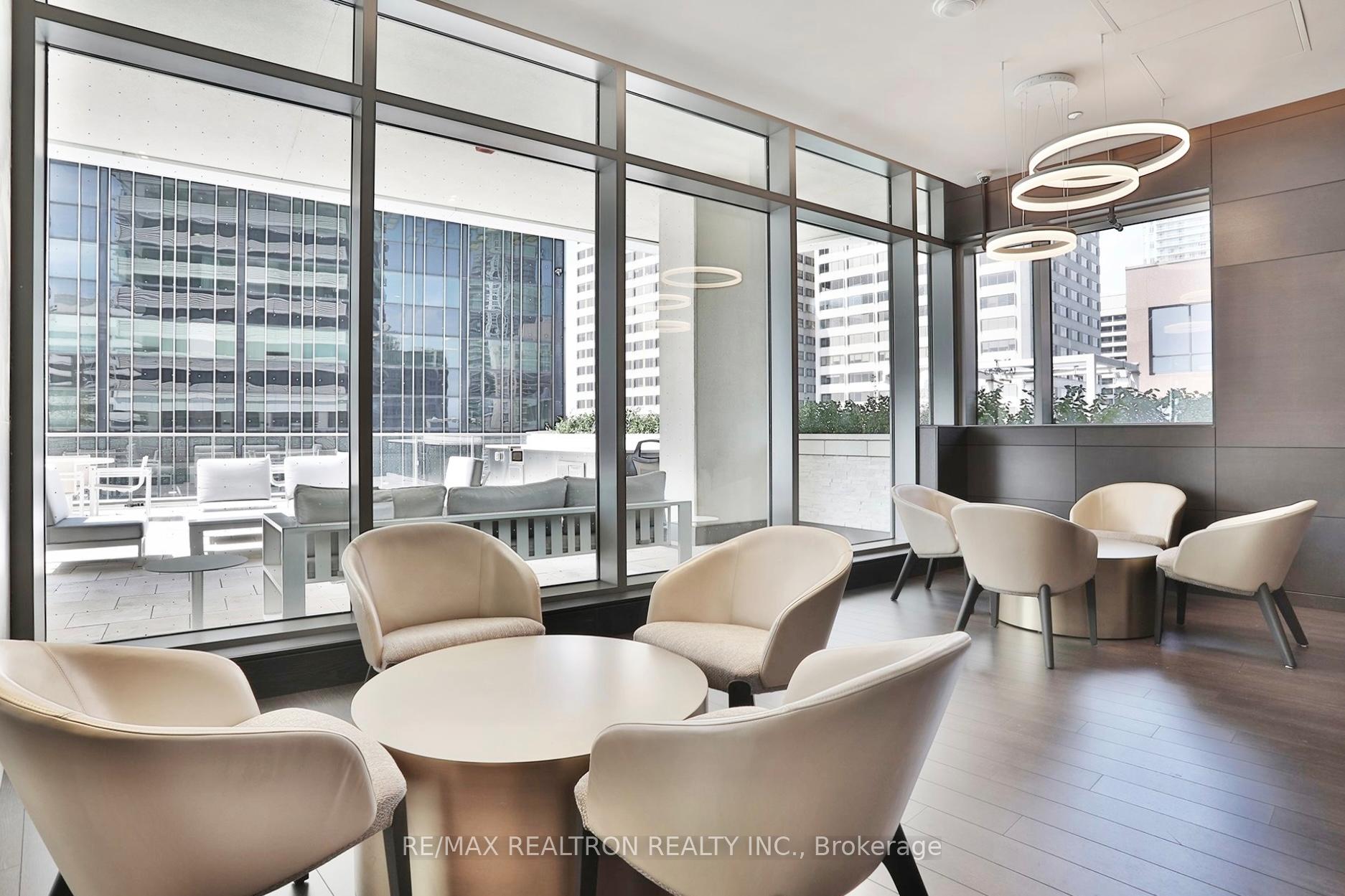 Photo 29 of Unit 4205, 2221 Yonge Street, Toronto, Mount Pleasant West — HOMEH