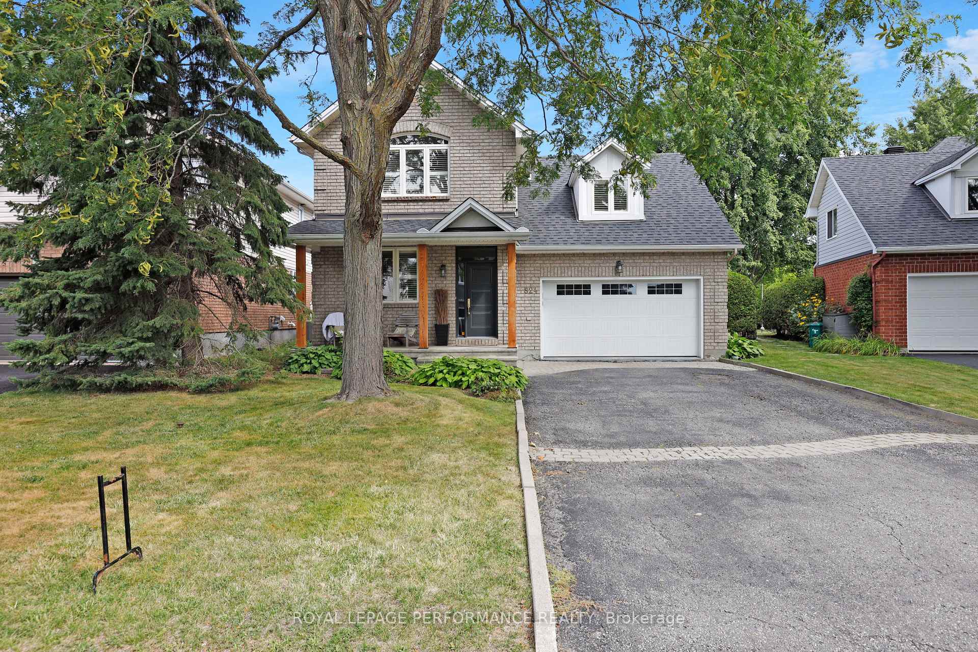 Photo 1 of 824 Covehead Crescent, Ottawa, Riverside South/Gloucester Glen — HOMEH