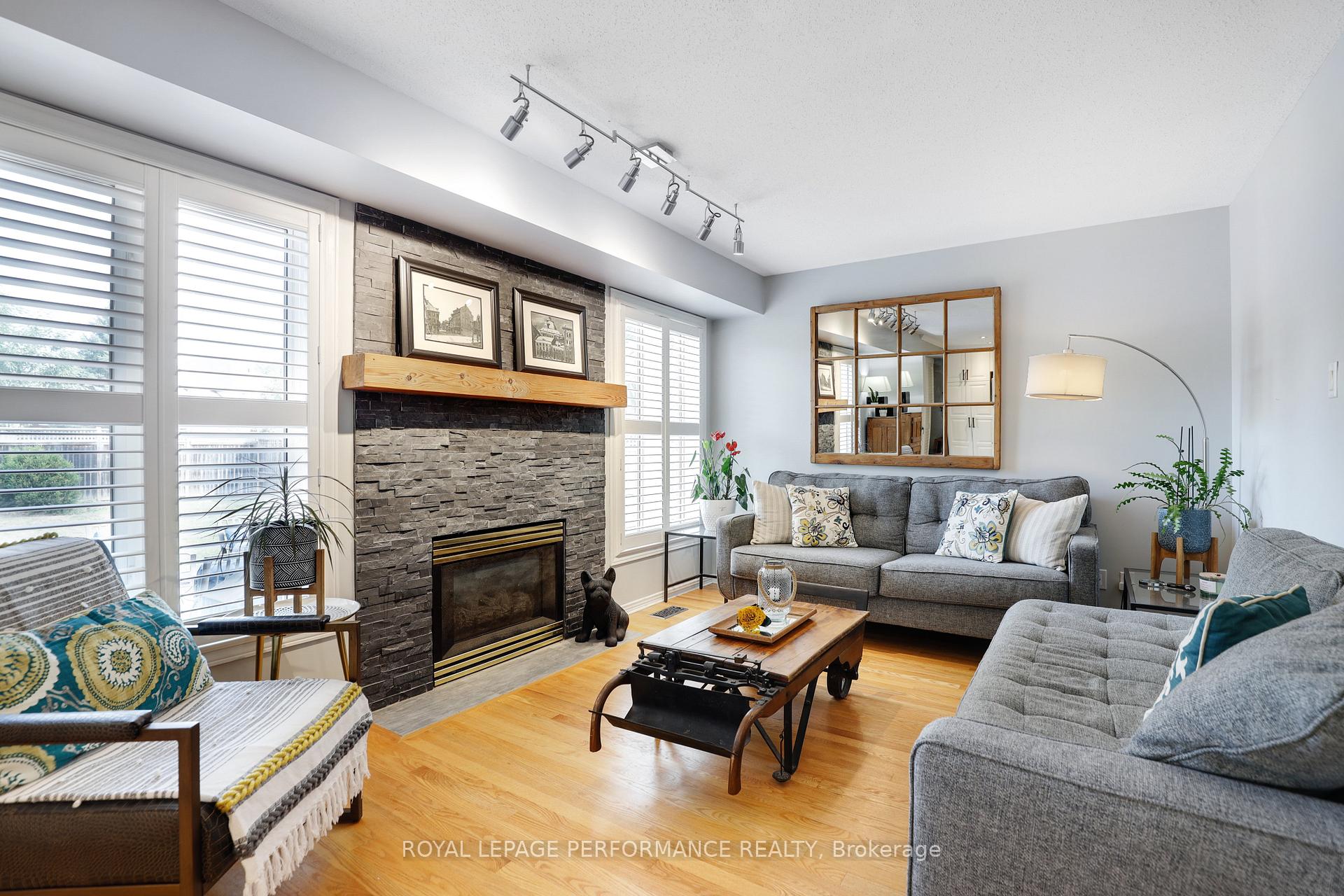 Photo 14 of 824 Covehead Crescent, Ottawa, Riverside South/Gloucester Glen — HOMEH