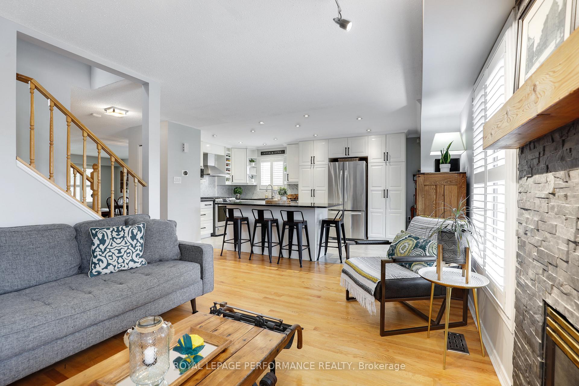 Photo 19 of 824 Covehead Crescent, Ottawa, Riverside South/Gloucester Glen — HOMEH