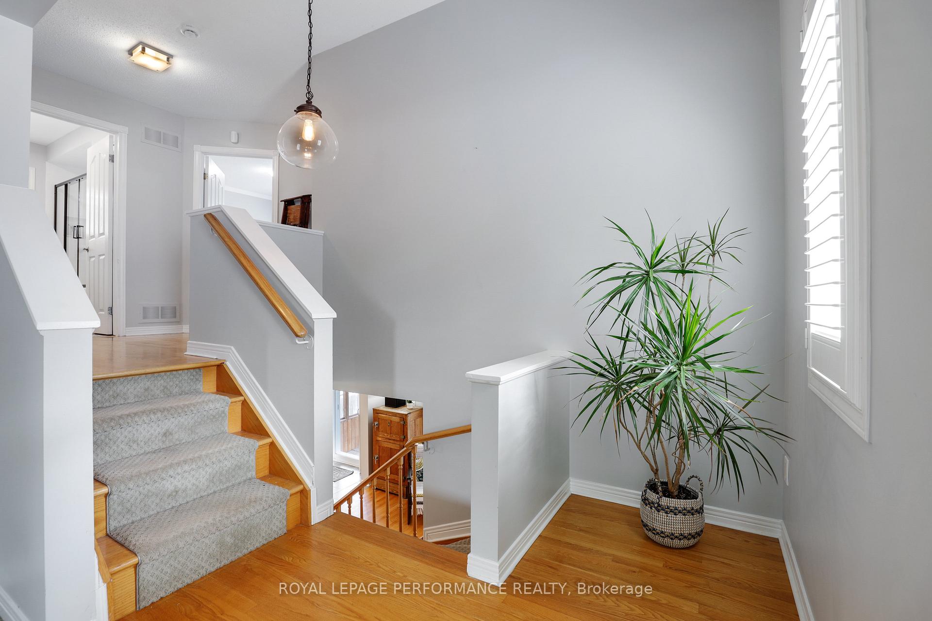 Photo 17 of 824 Covehead Crescent, Ottawa, Riverside South/Gloucester Glen — HOMEH