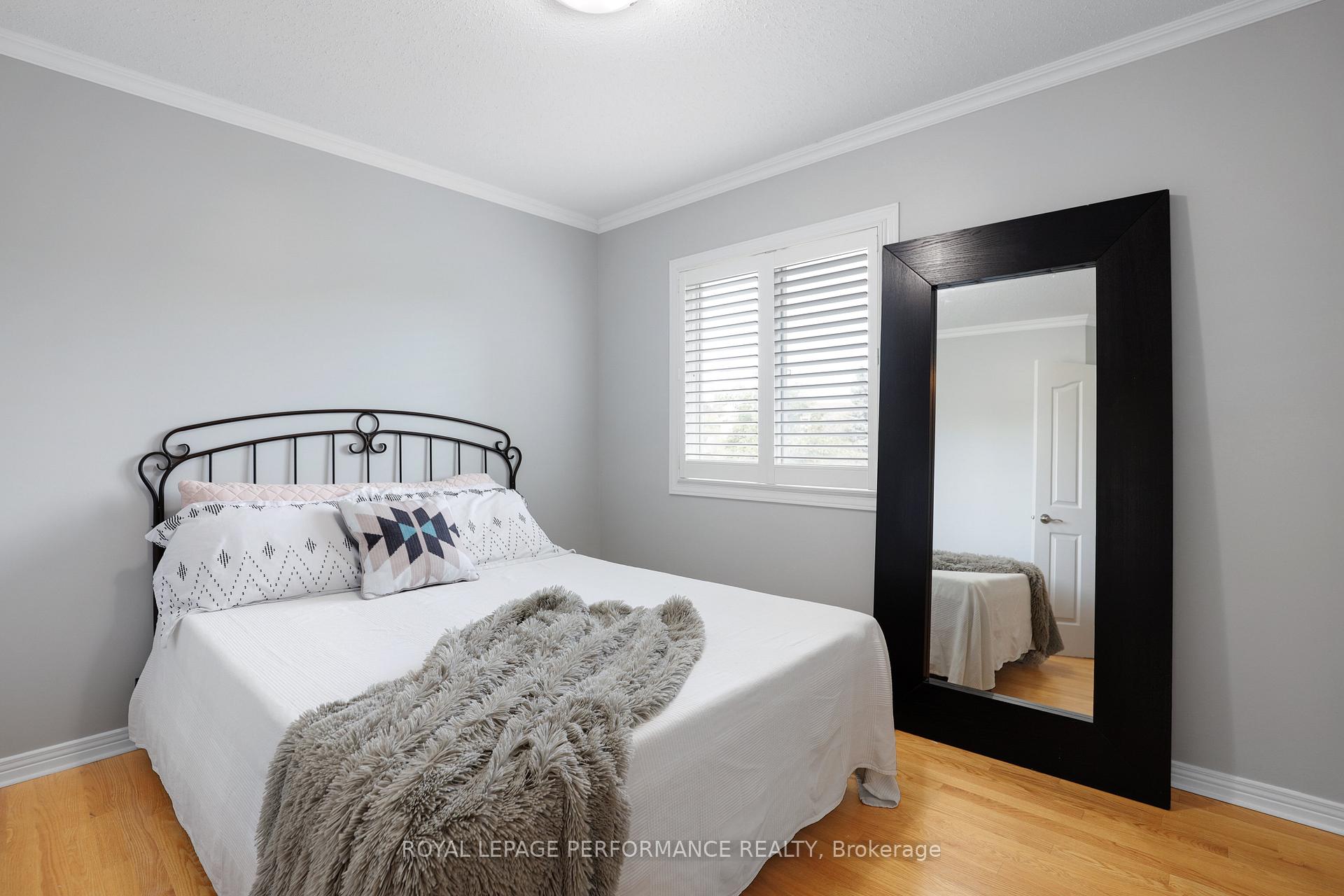 Photo 27 of 824 Covehead Crescent, Ottawa, Riverside South/Gloucester Glen — HOMEH