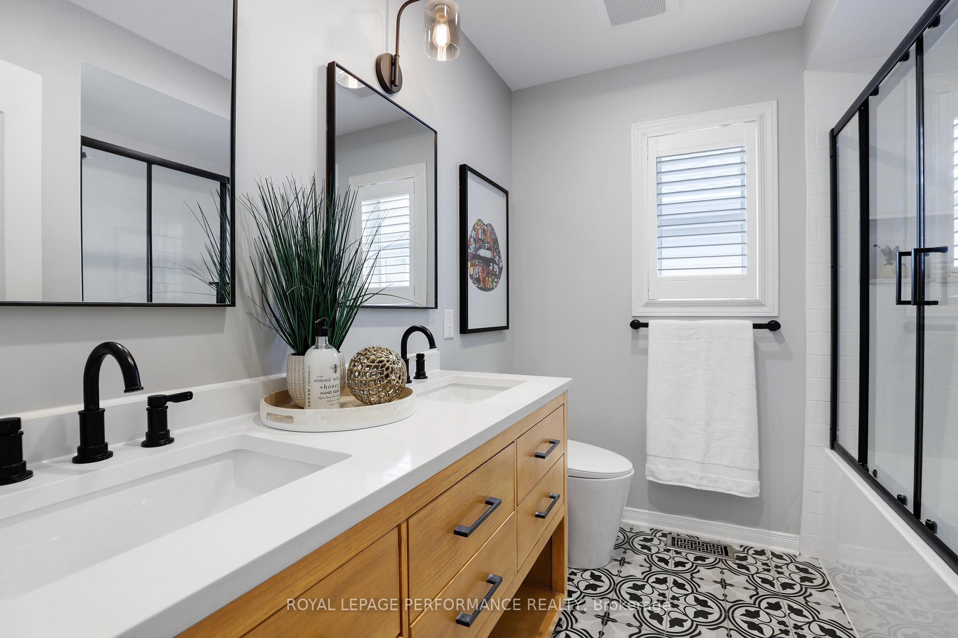 Photo 28 of 824 Covehead Crescent, Ottawa, Riverside South/Gloucester Glen — HOMEH
