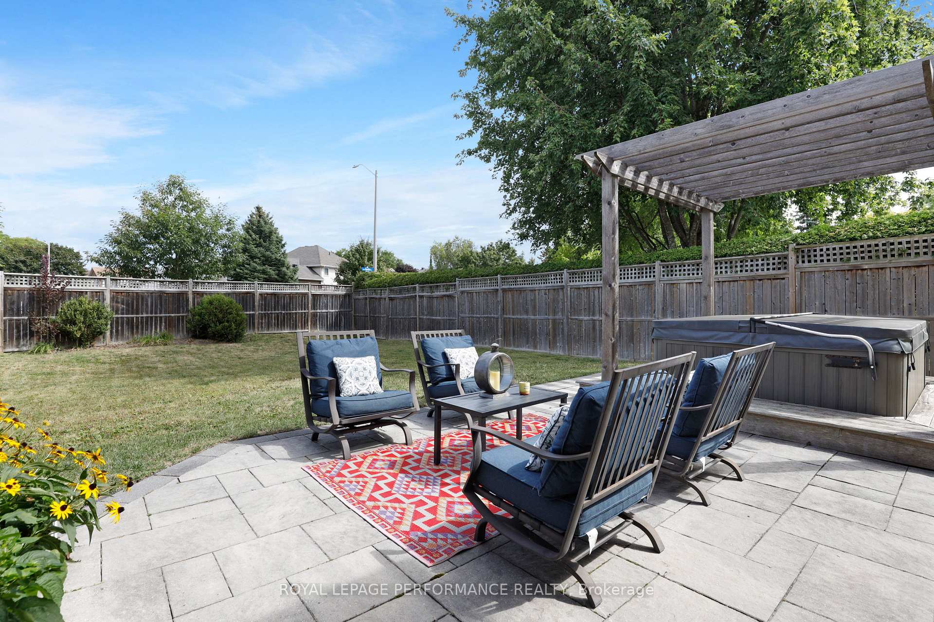 Photo 32 of 824 Covehead Crescent, Ottawa, Riverside South/Gloucester Glen — HOMEH