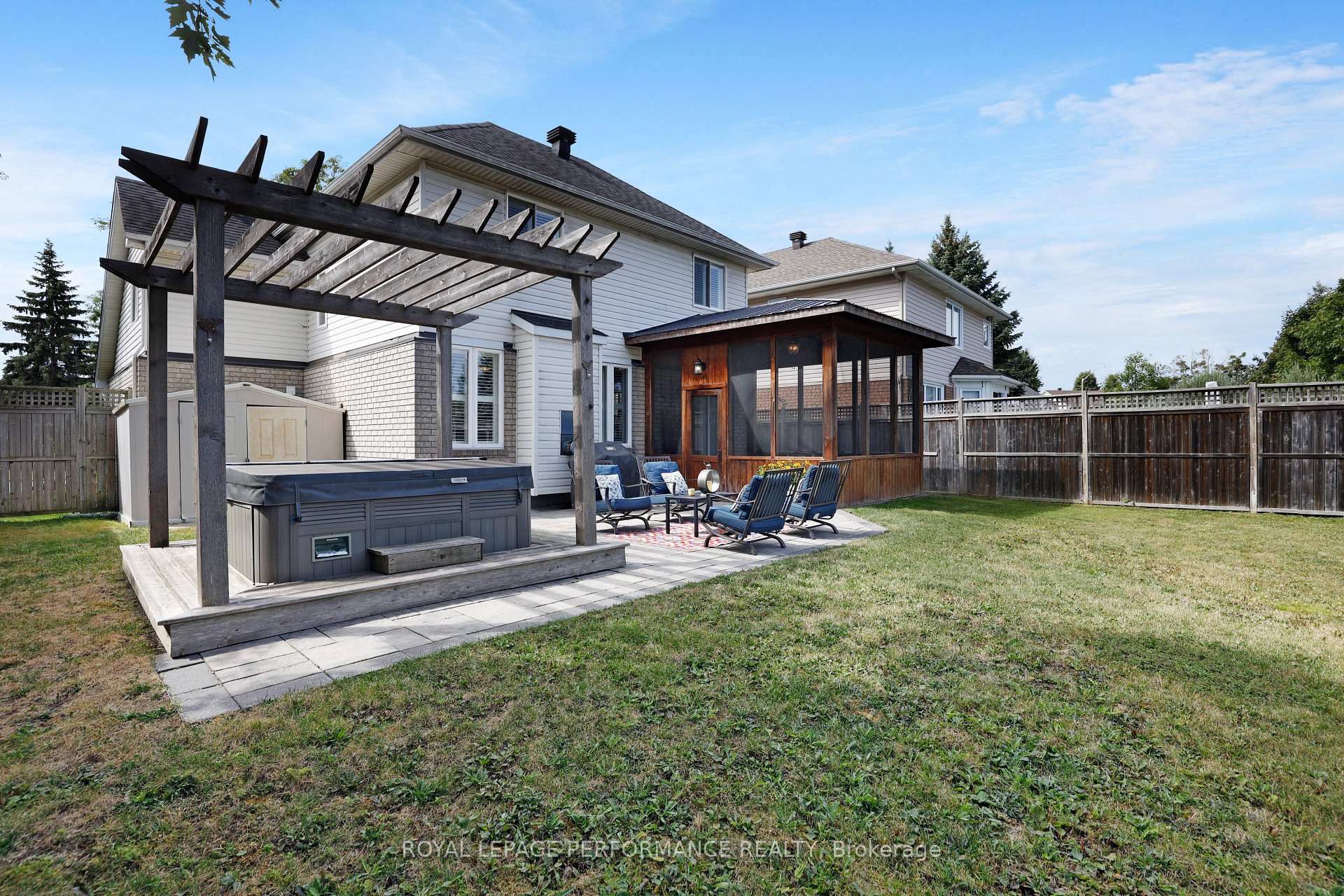 Photo 40 of 824 Covehead Crescent, Ottawa, Riverside South/Gloucester Glen — HOMEH