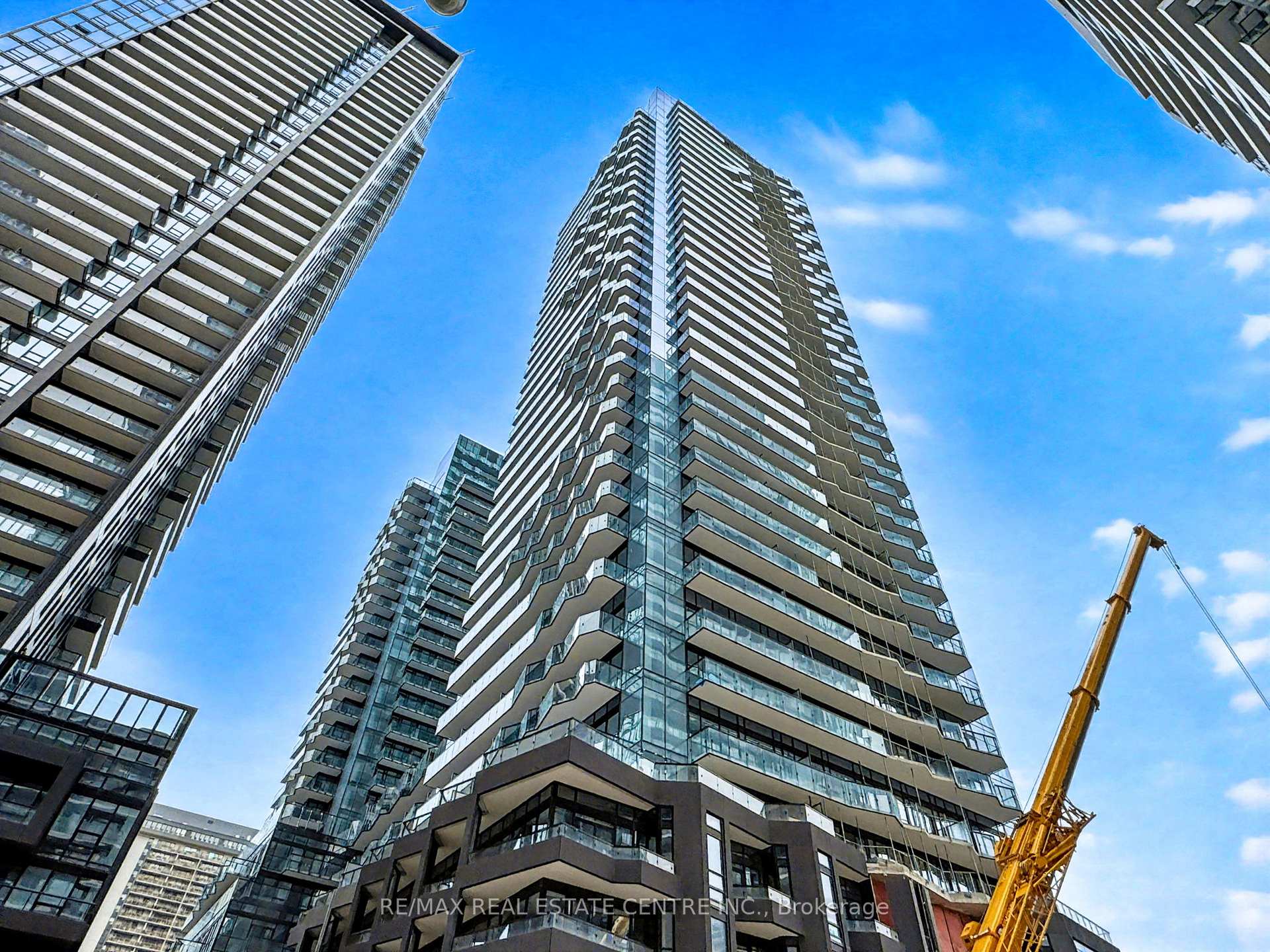 Front of Unit 1109, 120 Broadway Avenue