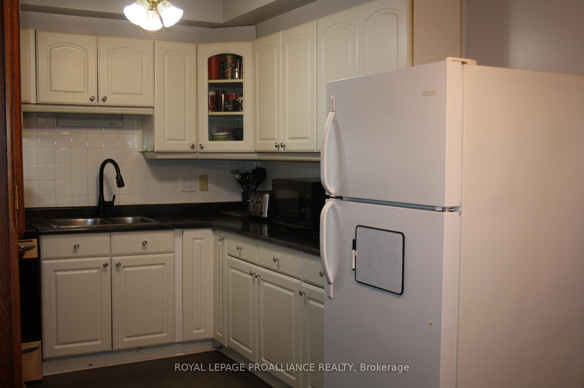 Photo 2 of Unit 75, 25 Tracey Park Drive, Belleville, Belleville Ward — HOMEH