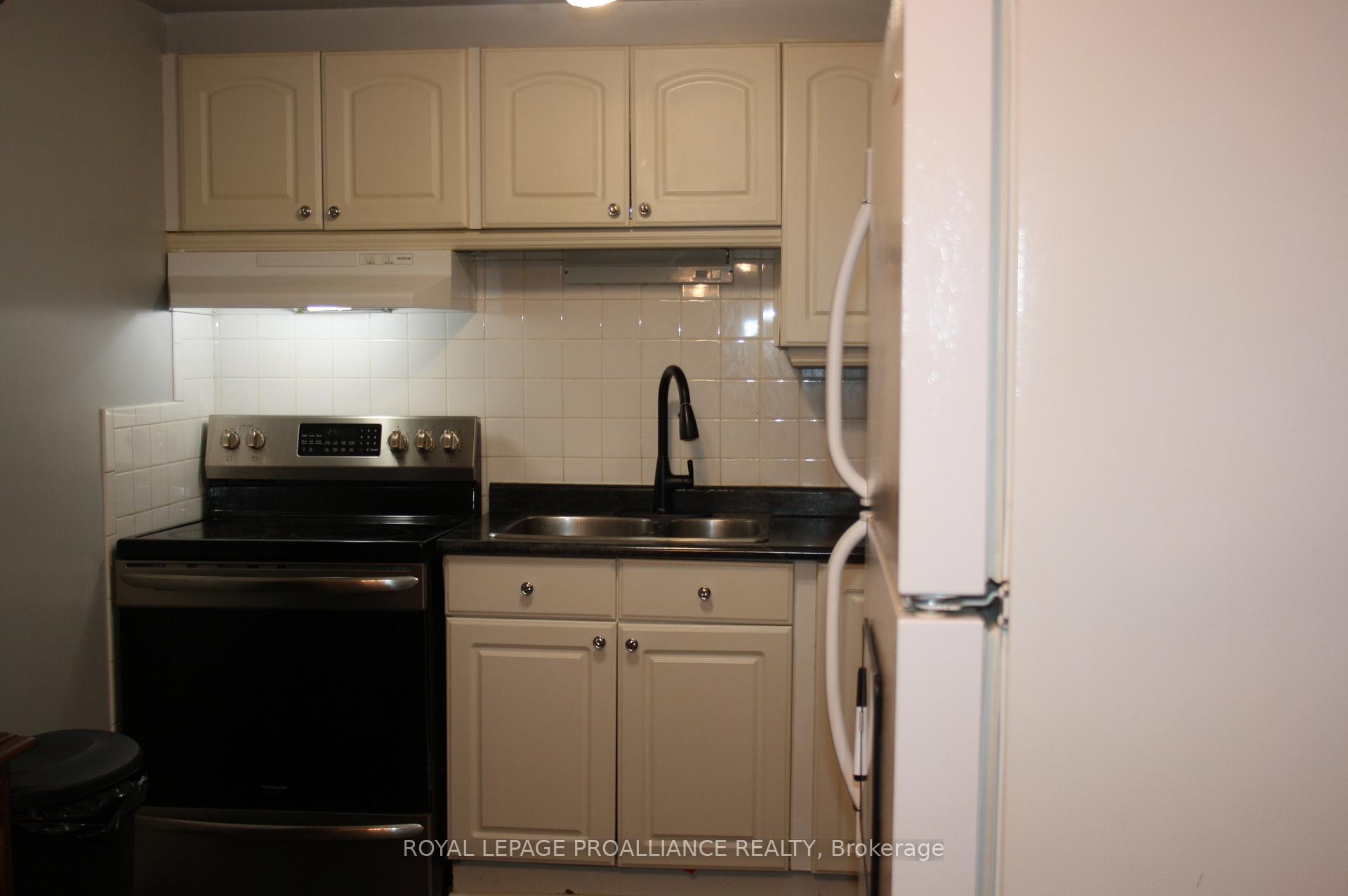 Photo 3 of Unit 75, 25 Tracey Park Drive, Belleville, Belleville Ward — HOMEH