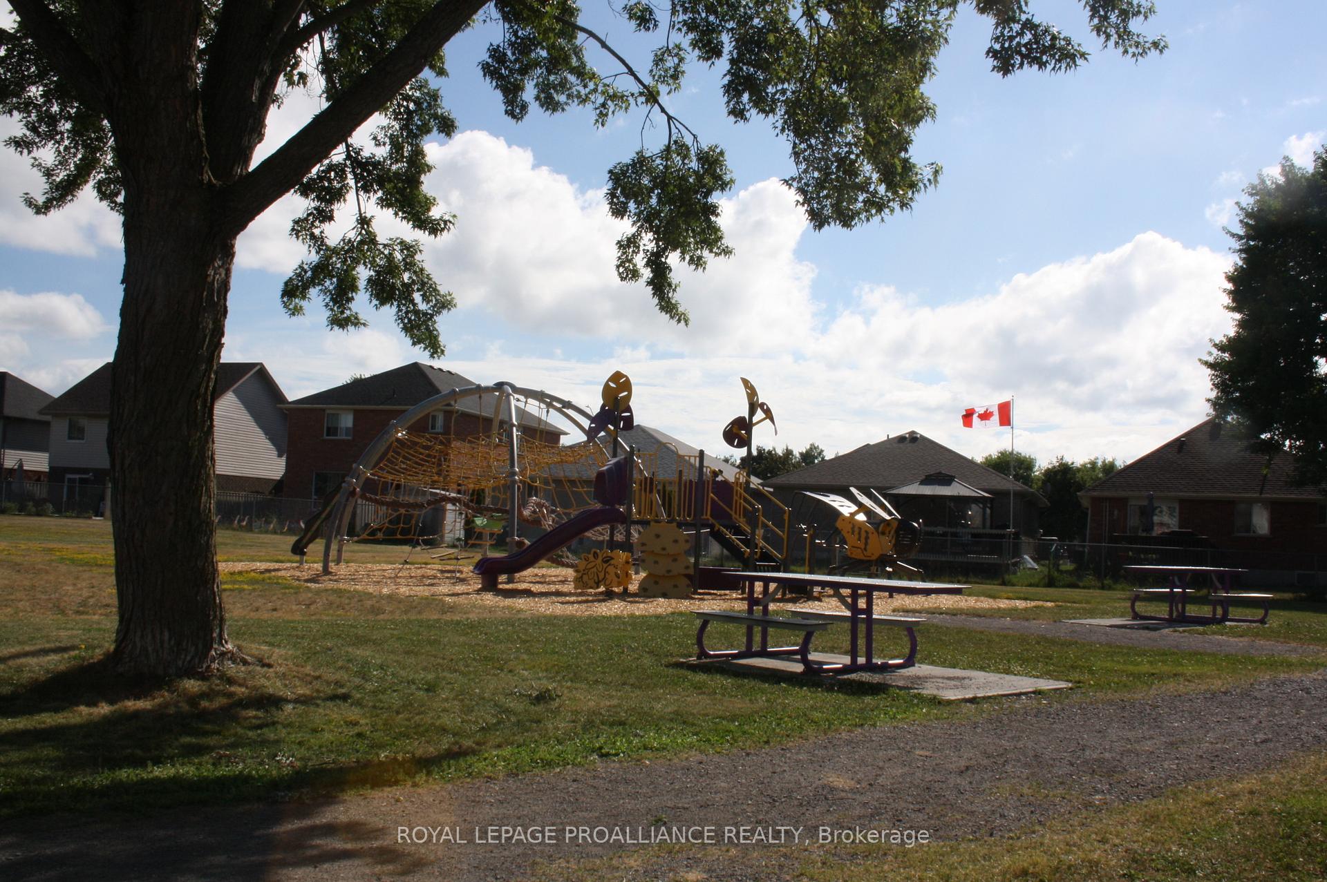 Photo 11 of Unit 75, 25 Tracey Park Drive, Belleville, Belleville Ward — HOMEH