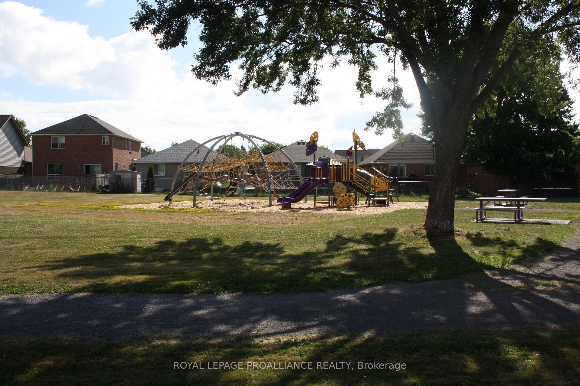 Photo 13 of Unit 75, 25 Tracey Park Drive, Belleville, Belleville Ward — HOMEH