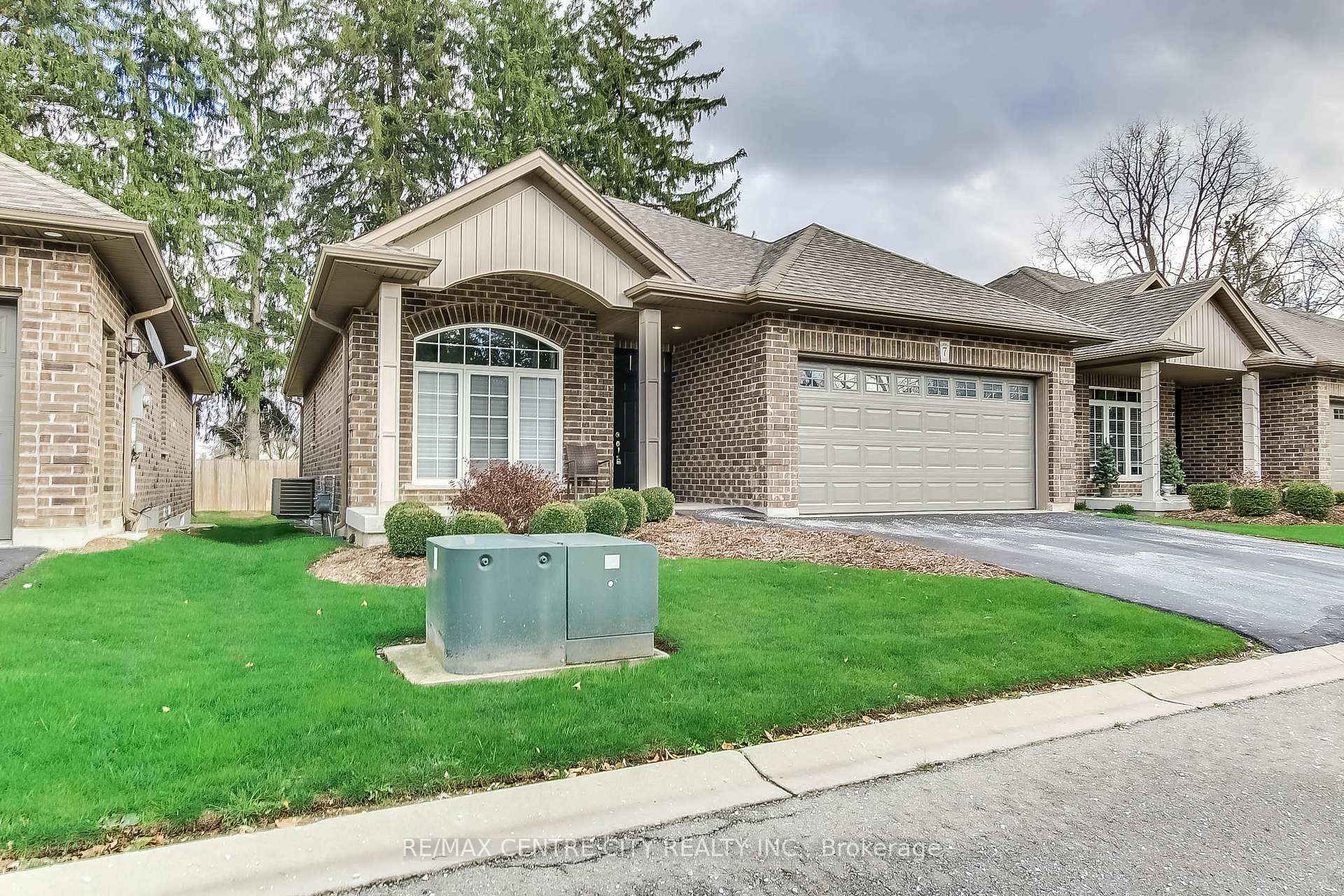 Photo 2 of Unit 7, 1 Vineden Drive, Central Elgin, Lynhurst — HOMEH