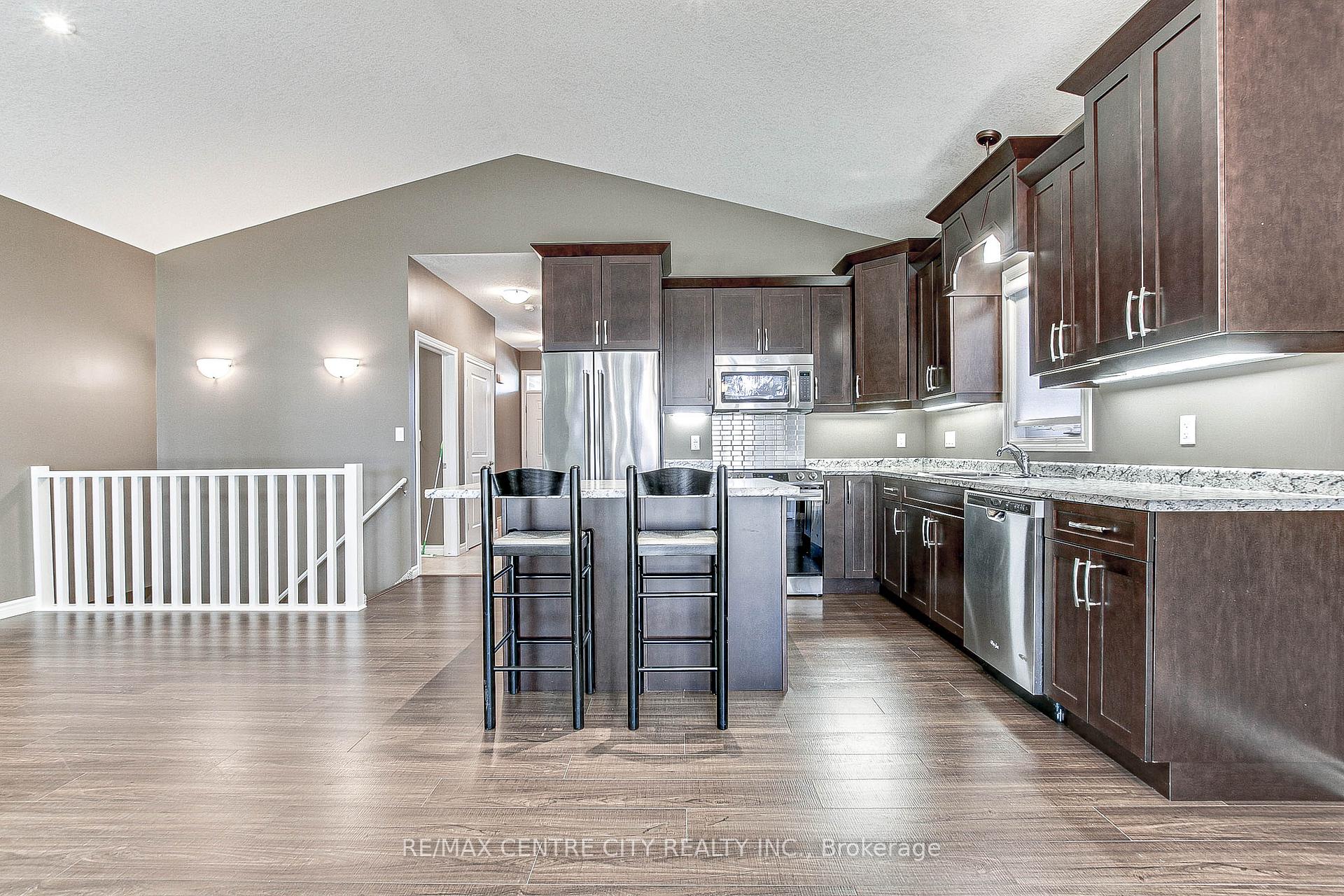 Photo 11 of Unit 7, 1 Vineden Drive, Central Elgin, Lynhurst — HOMEH