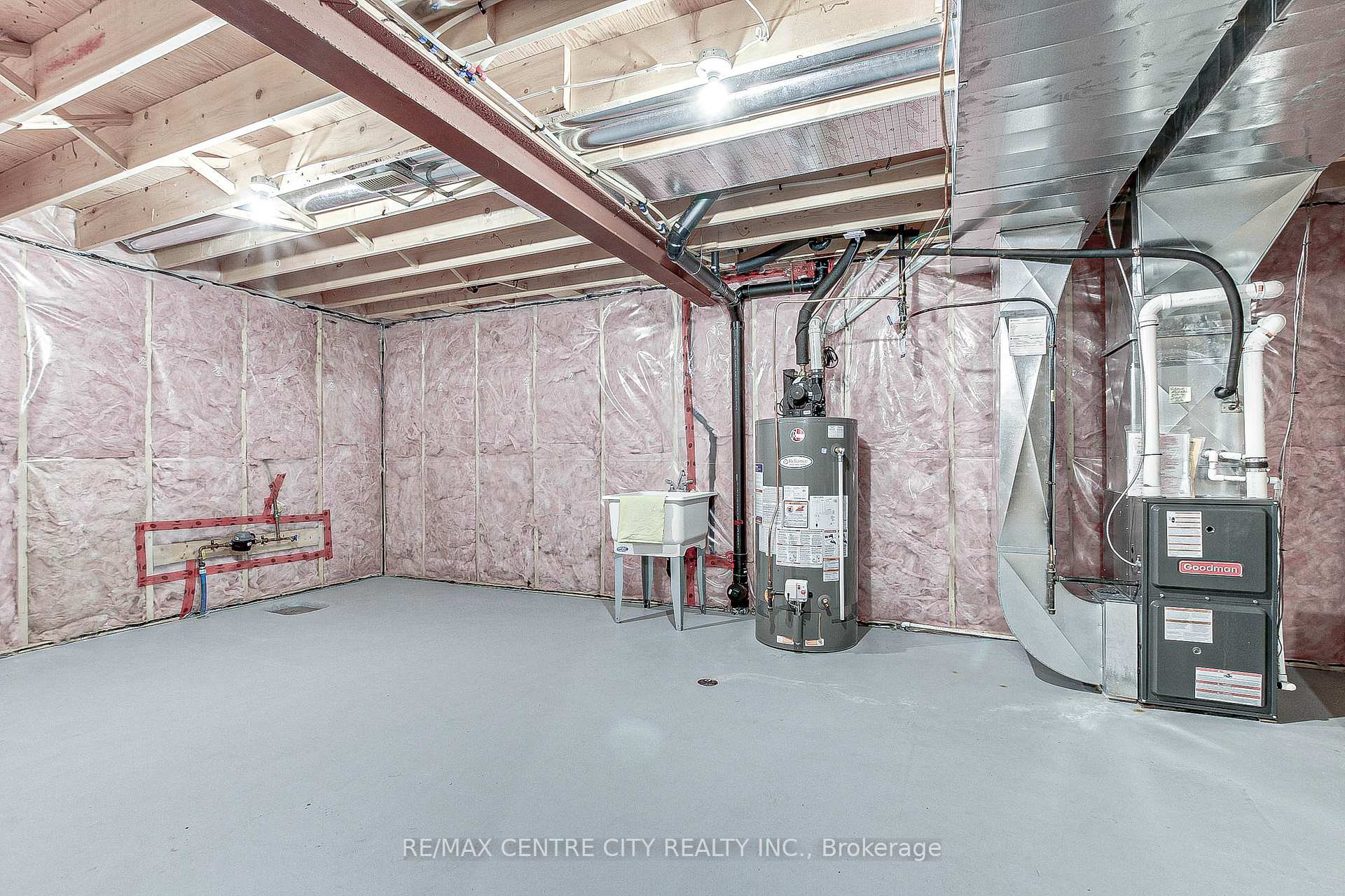 Photo 29 of Unit 7, 1 Vineden Drive, Central Elgin, Lynhurst — HOMEH