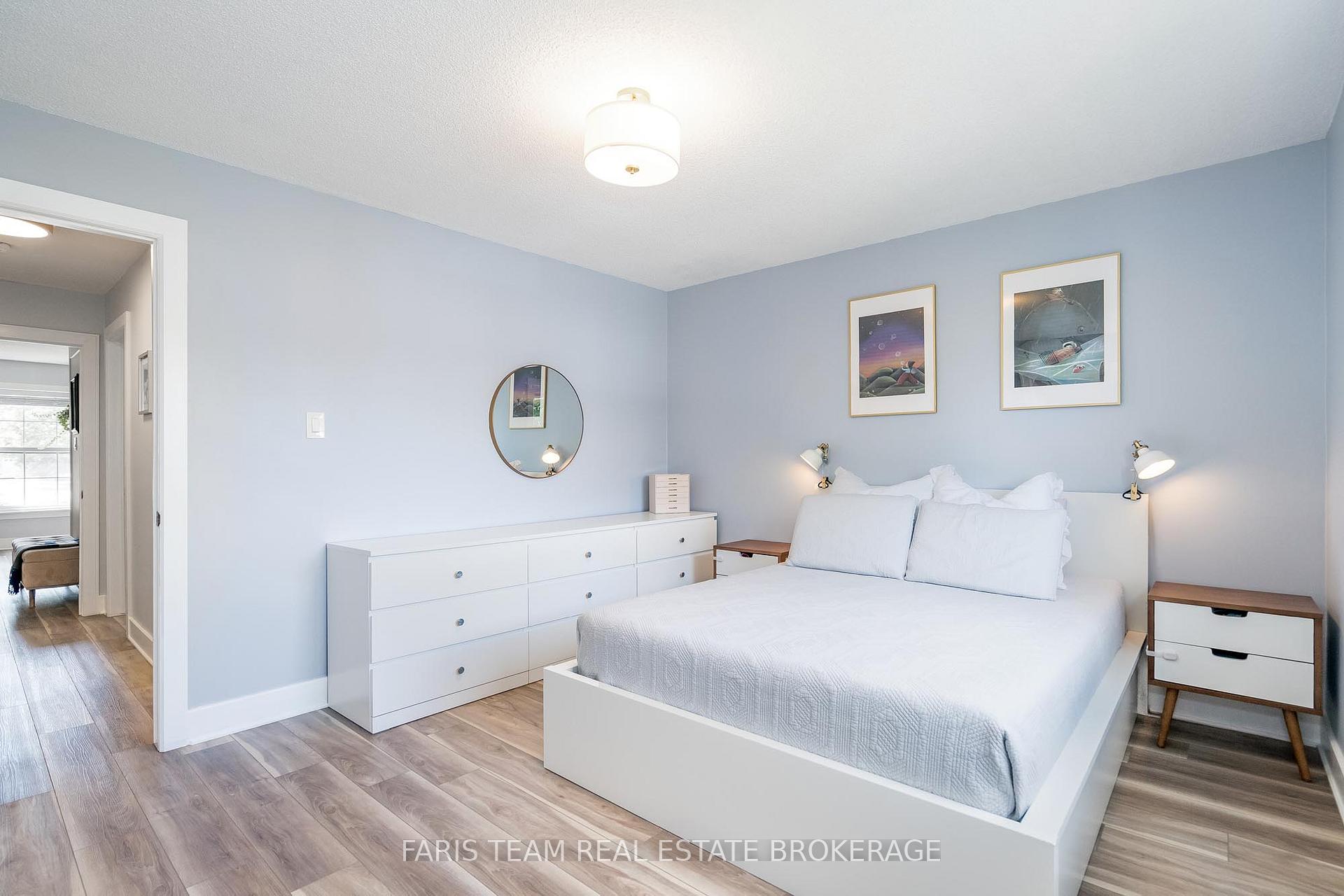 Photo 13 of 16 Athabaska Road, Barrie, Holly — HOMEH