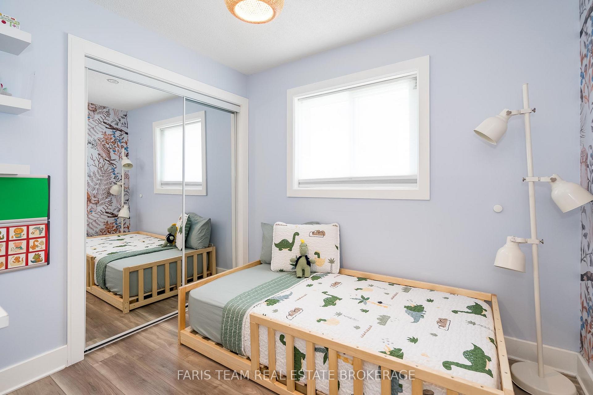 Photo 18 of 16 Athabaska Road, Barrie, Holly — HOMEH