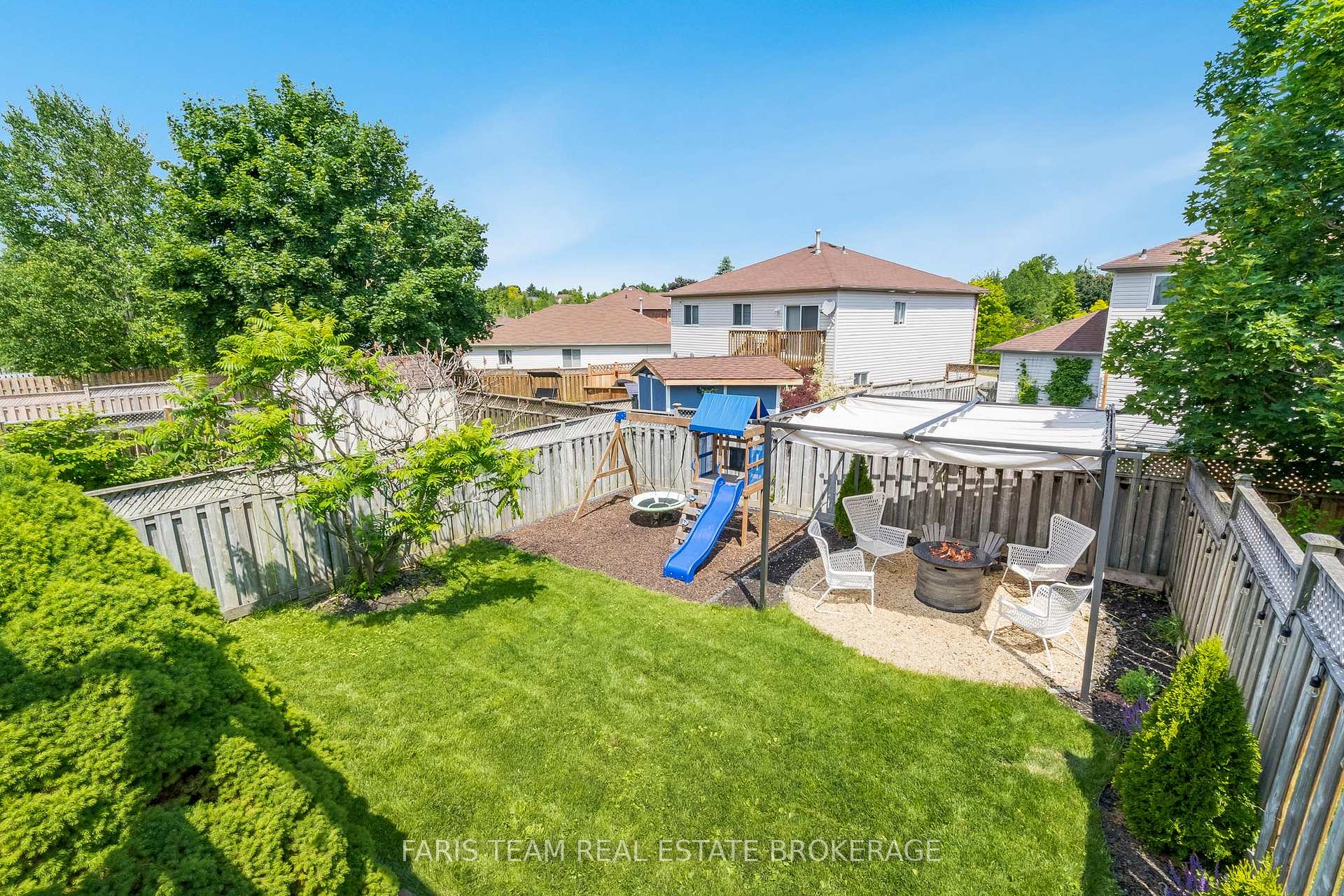 Photo 26 of 16 Athabaska Road, Barrie, Holly — HOMEH