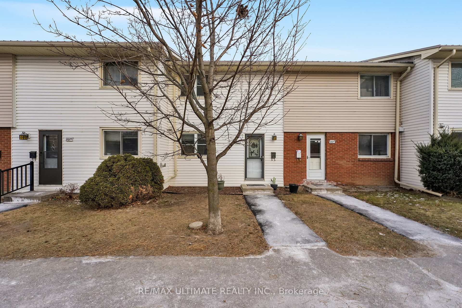 Photo 5 of Unit D, 207 North Park Street, Belleville, Belleville Ward — HOMEH