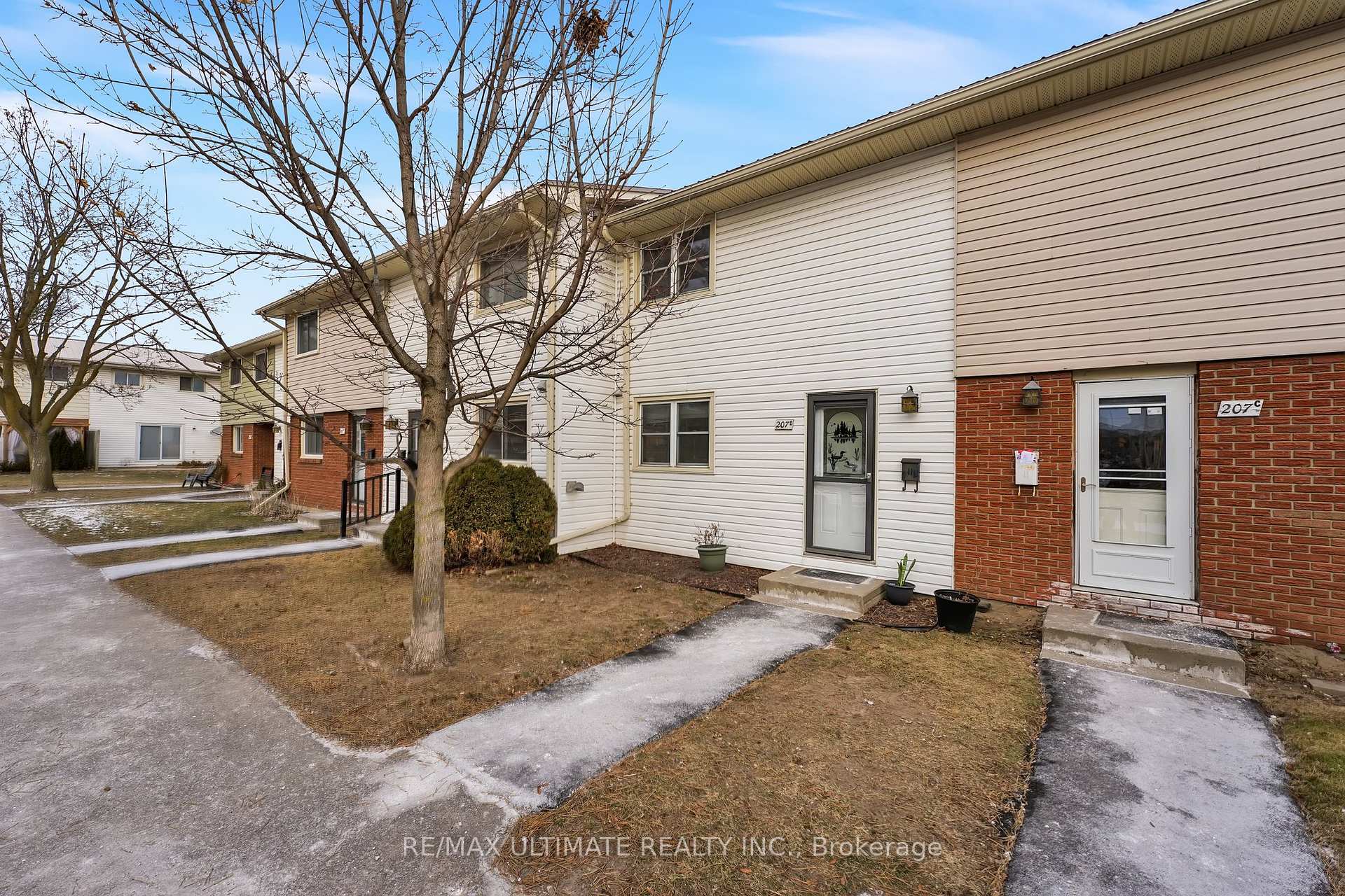 Photo 6 of Unit D, 207 North Park Street, Belleville, Belleville Ward — HOMEH
