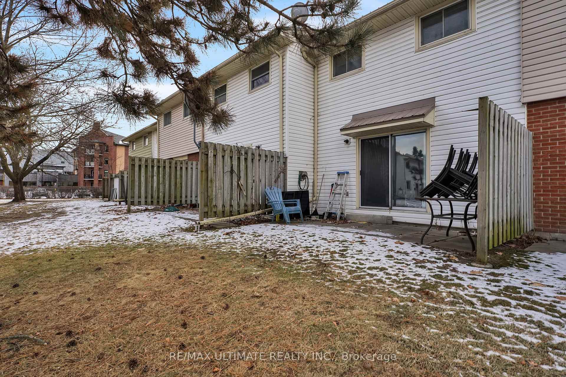 Photo 10 of Unit D, 207 North Park Street, Belleville, Belleville Ward — HOMEH