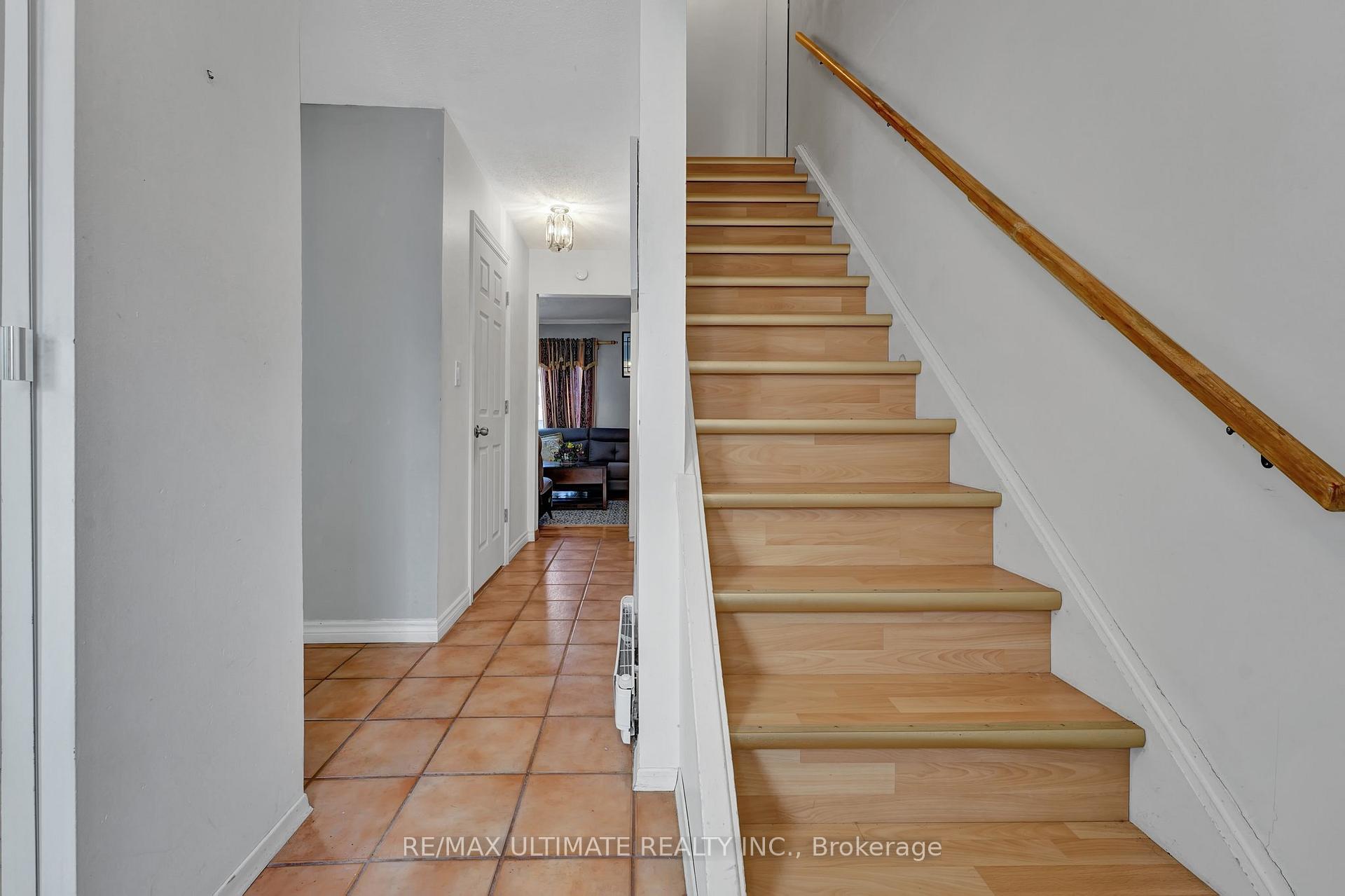 Photo 12 of Unit D, 207 North Park Street, Belleville, Belleville Ward — HOMEH