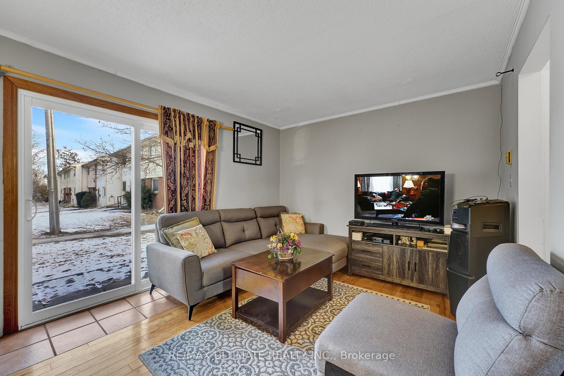 Photo 20 of Unit D, 207 North Park Street, Belleville, Belleville Ward — HOMEH