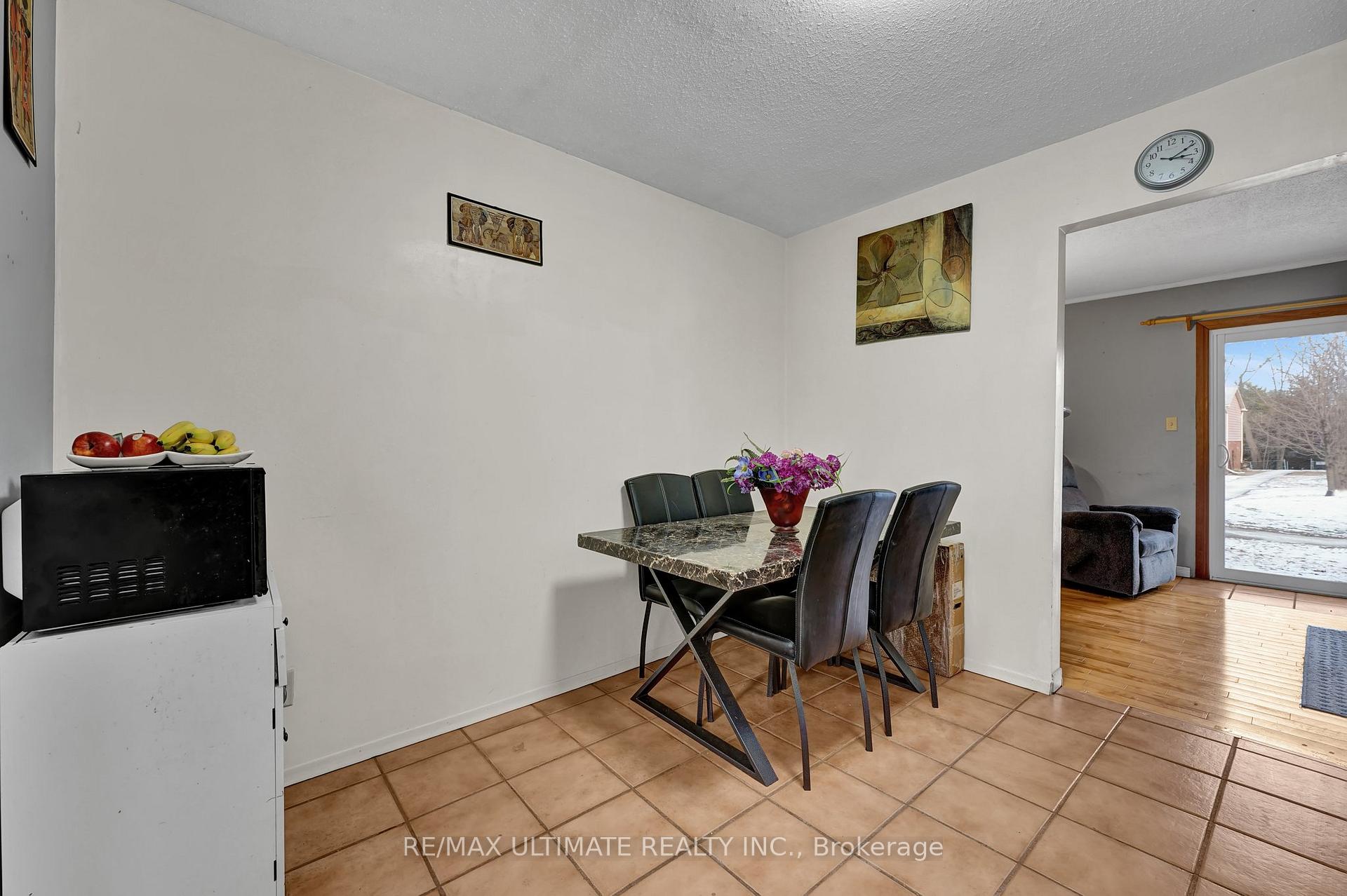 Photo 25 of Unit D, 207 North Park Street, Belleville, Belleville Ward — HOMEH
