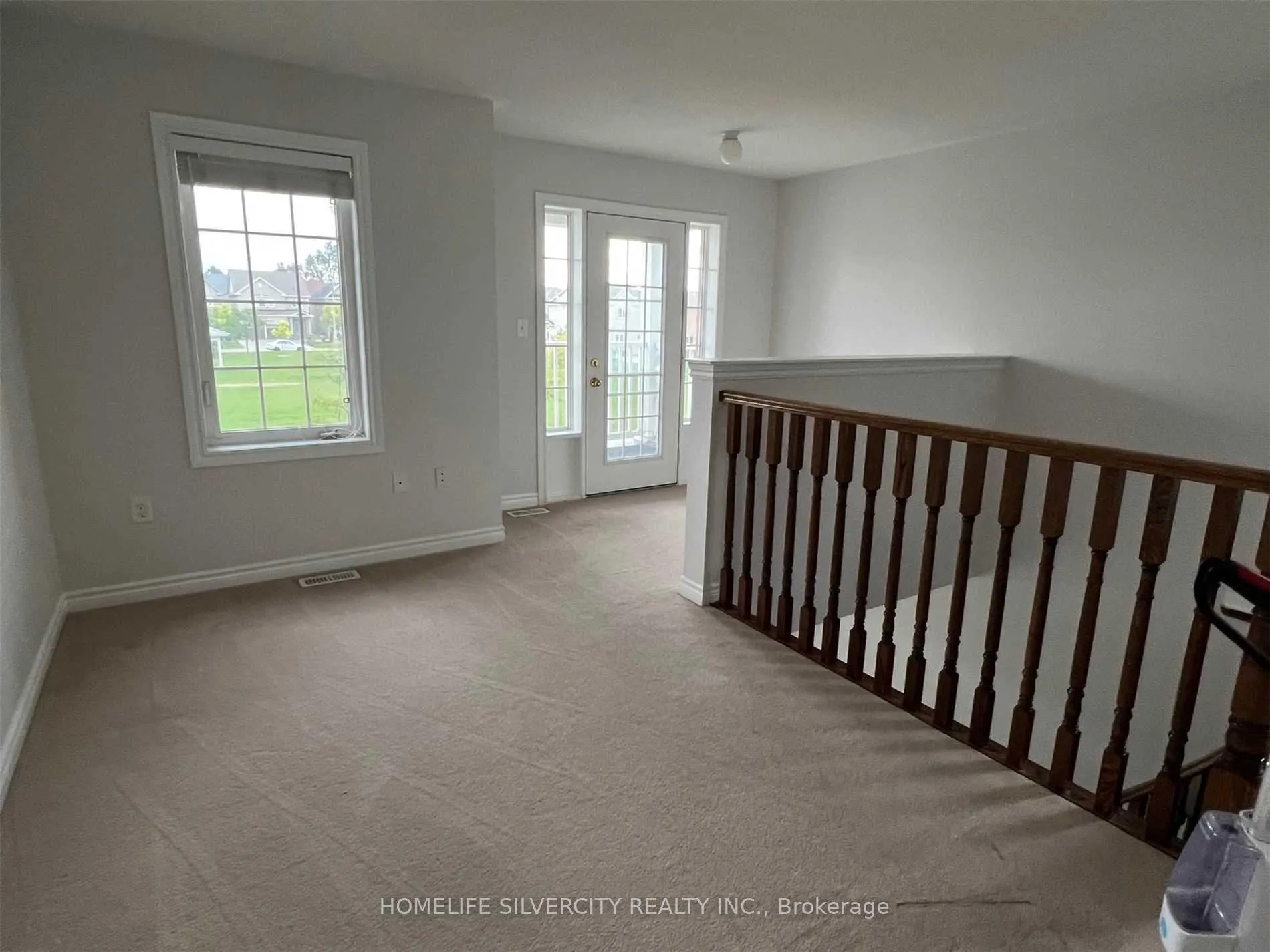 Photo 11 of 87 Summitgreen Crescent, Brampton, Sandringham-Wellington — HOMEH