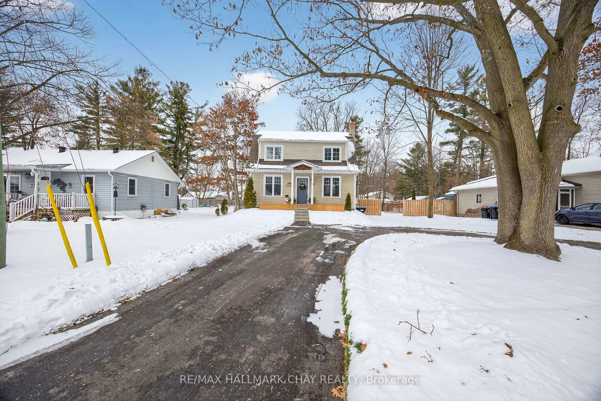 Photo 10 of 129 Simcoe Street, Essa, Angus — HOMEH